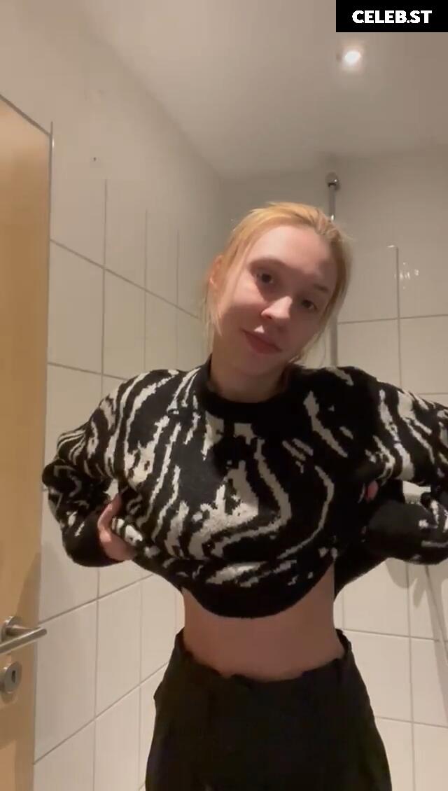 Onlystina Image 1667241