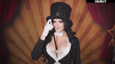 Angie Griffin Image 1661653