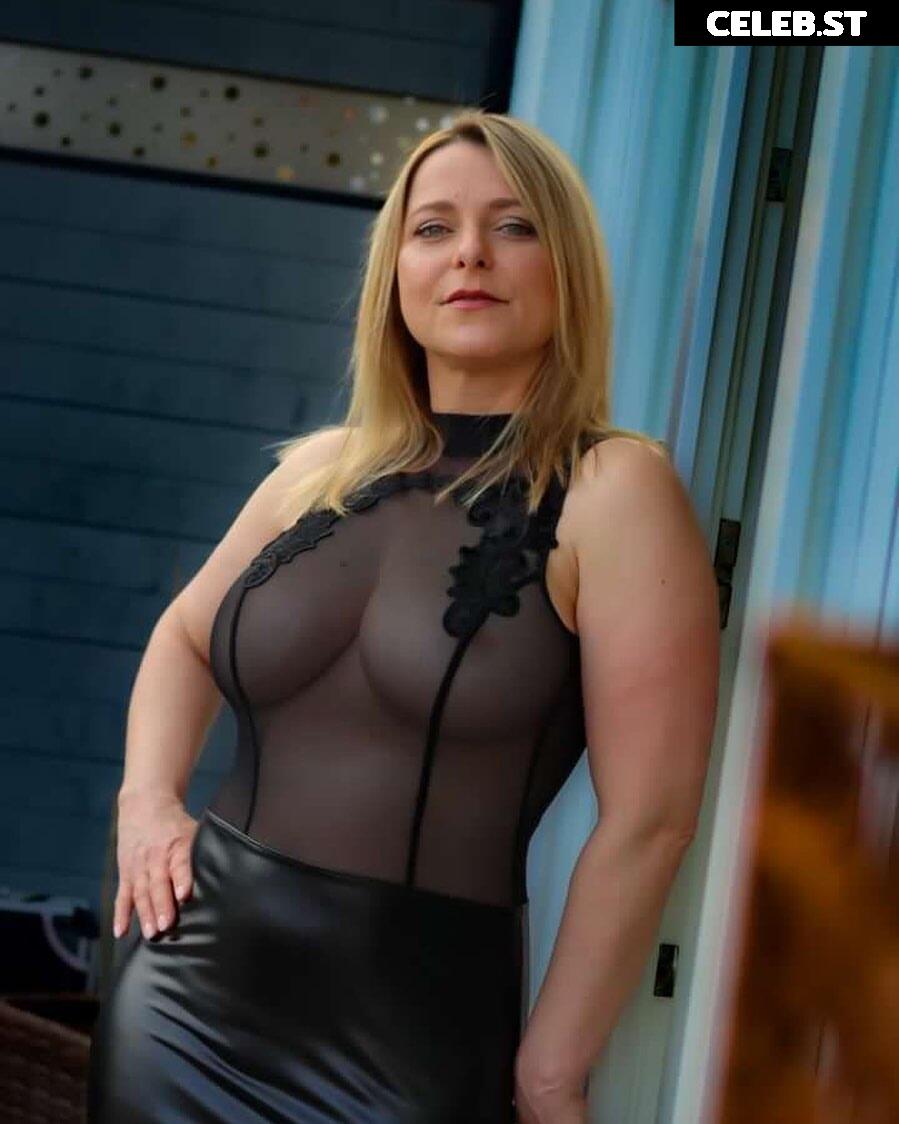 Curvy Model Lisa Image 1662497