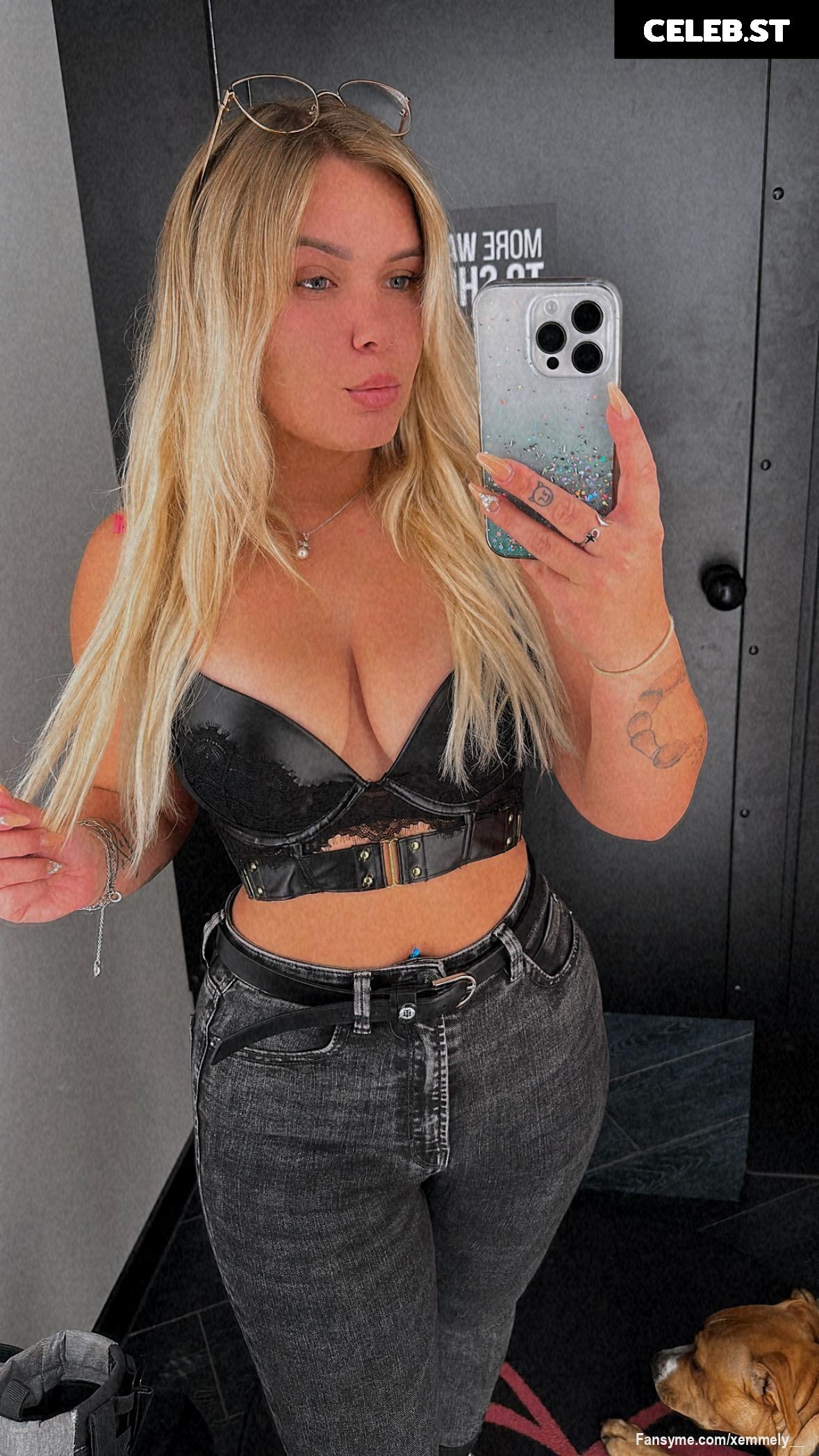 xemmely__ Image 1662447