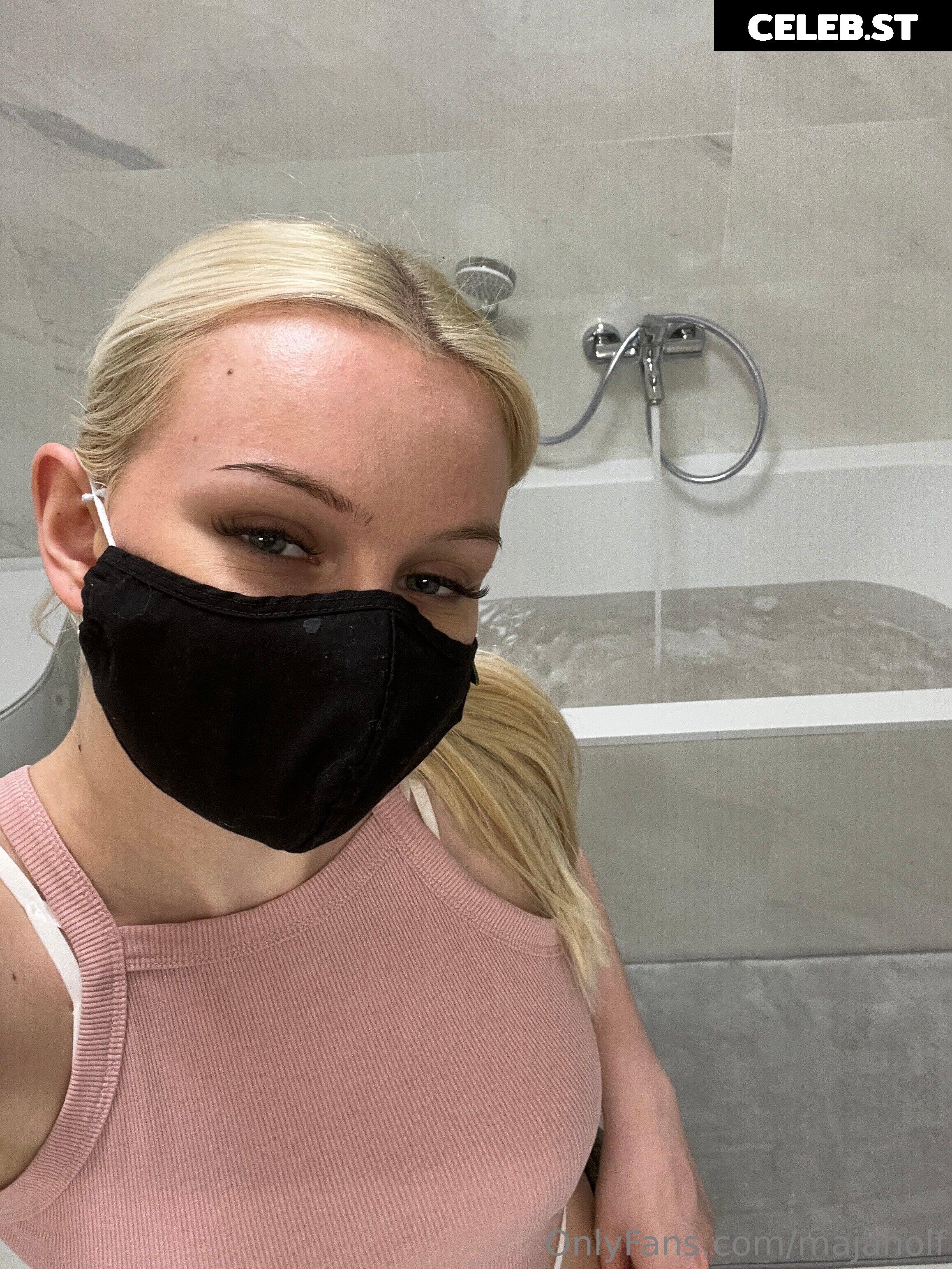 Maja Holf Image 1662312