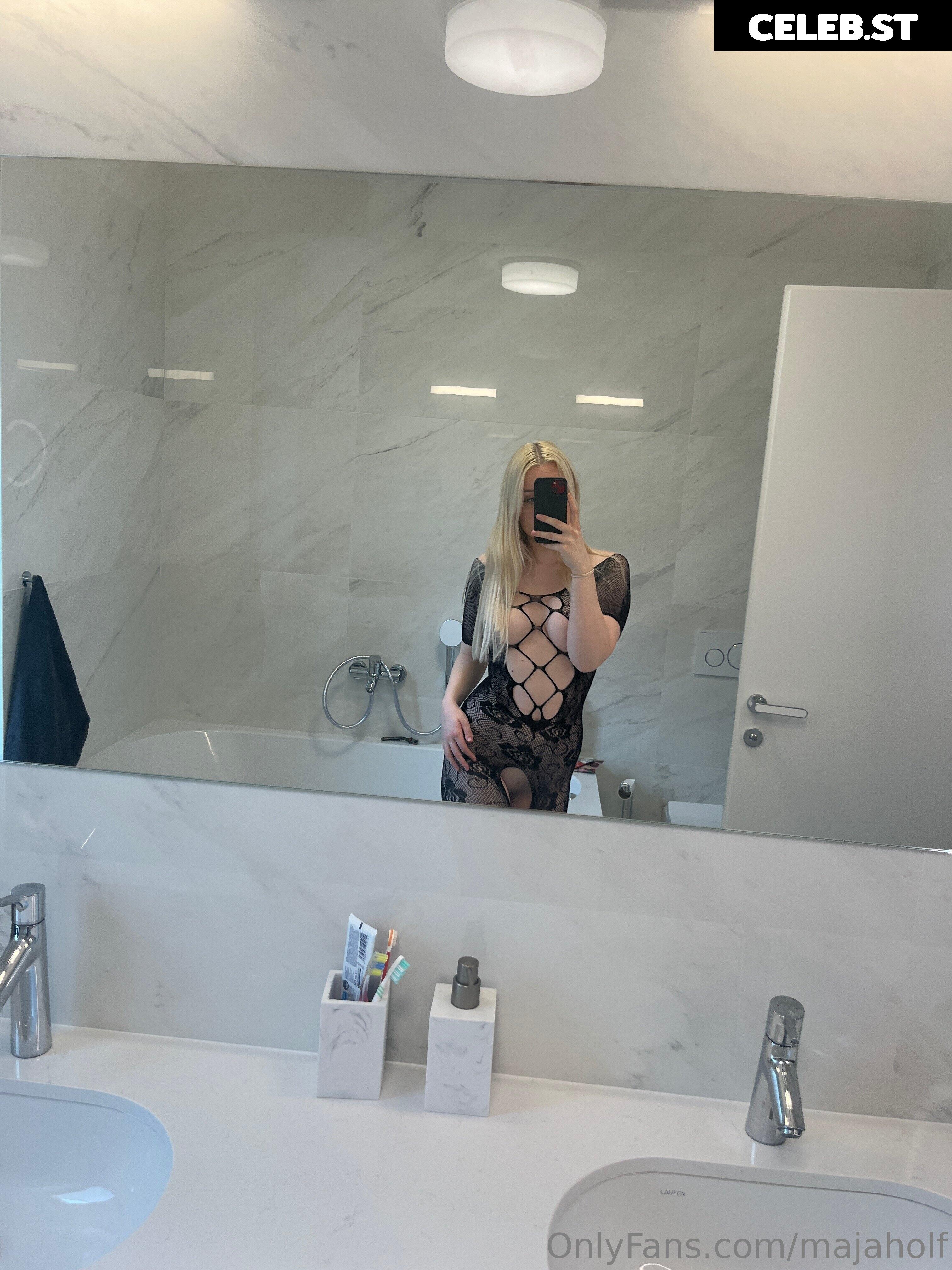 Maja Holf Image 1663865