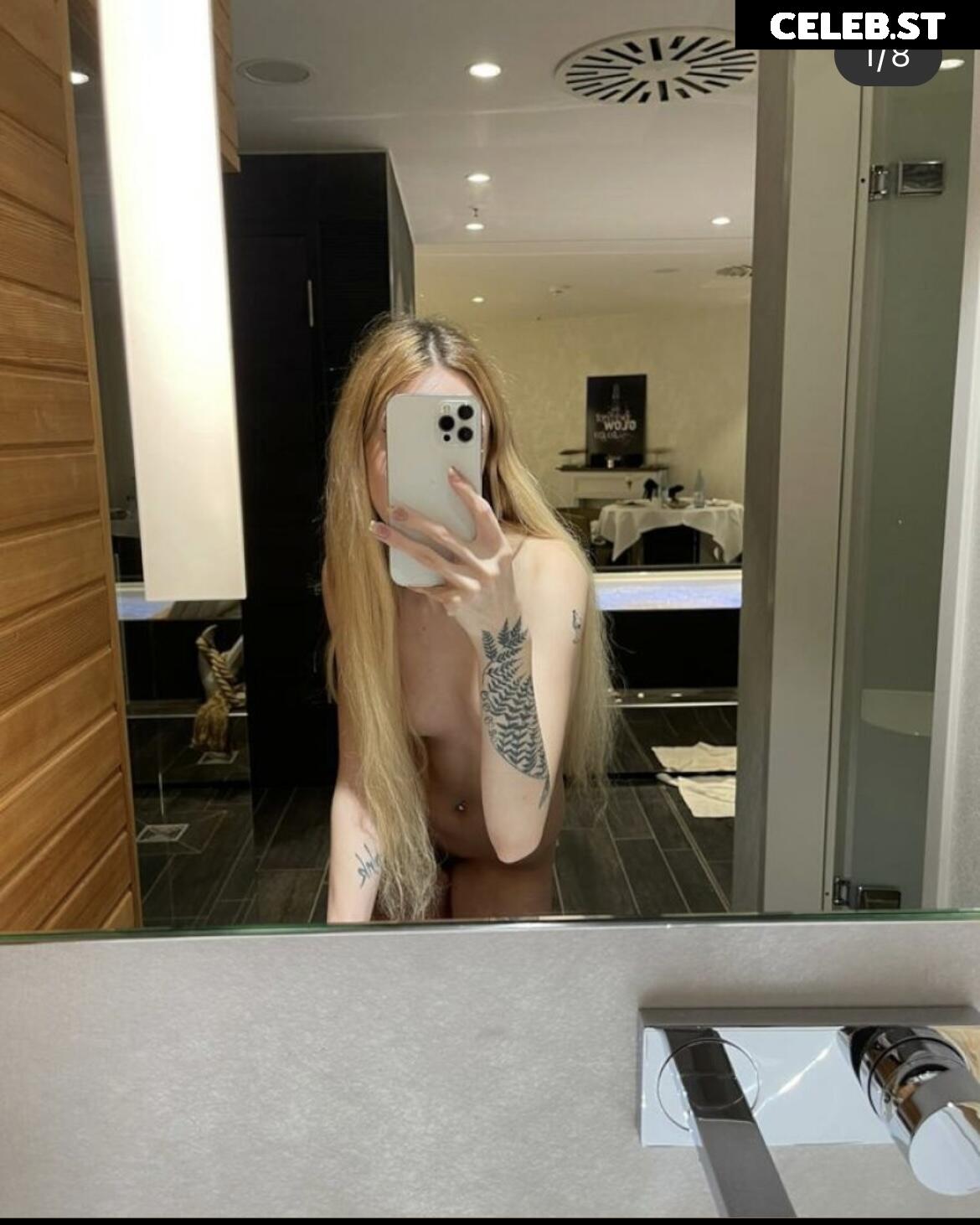 Onlystina Image 1669366