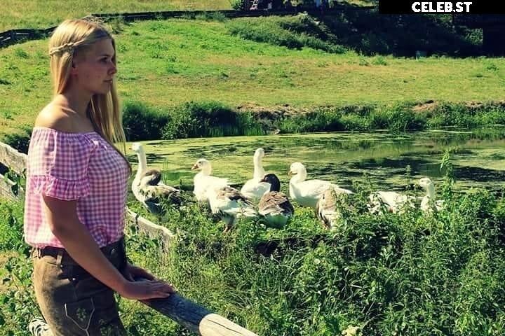 Farmgirl Jojo Image 1655773