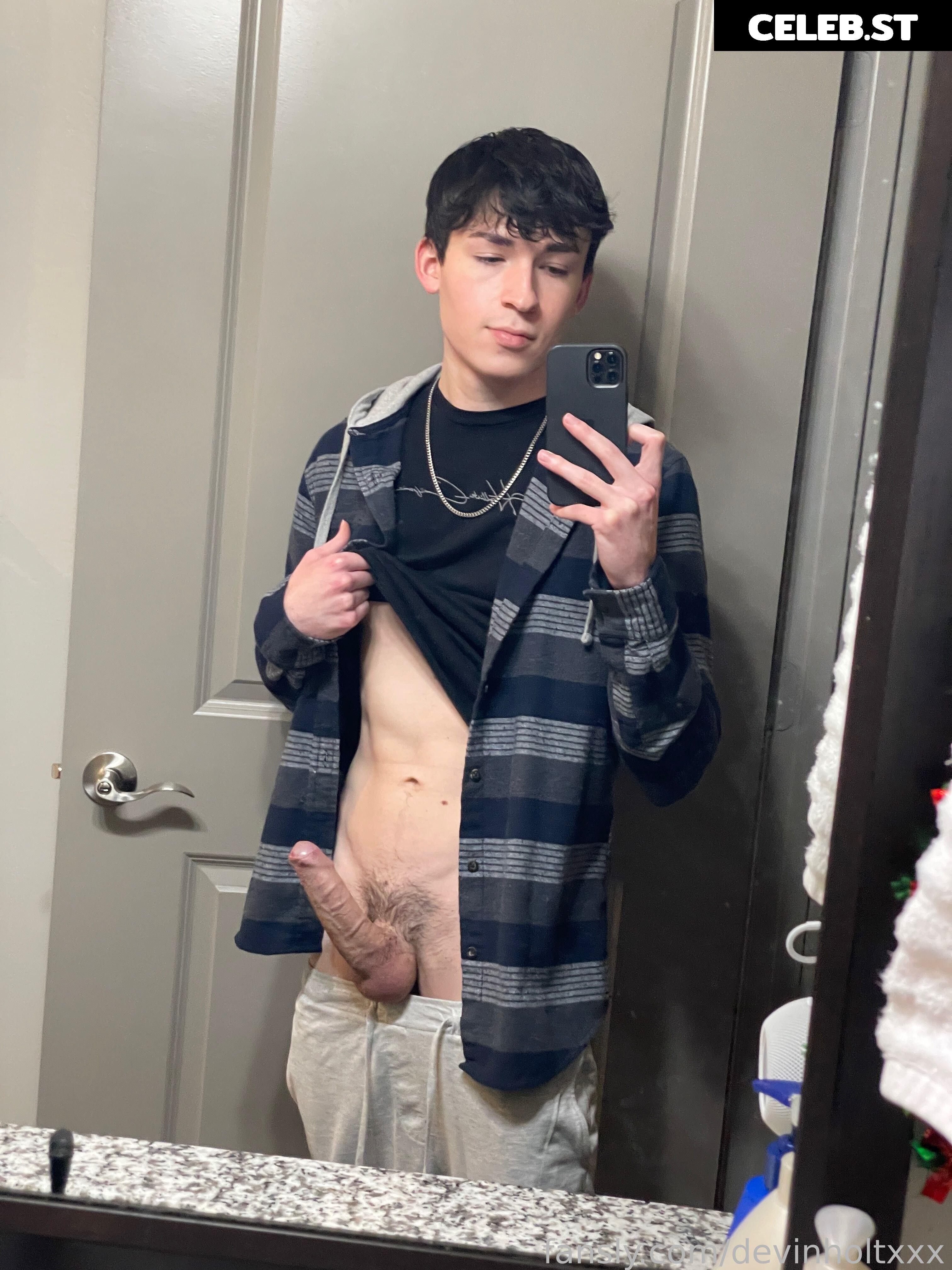 devinholtxxx Image 16595002