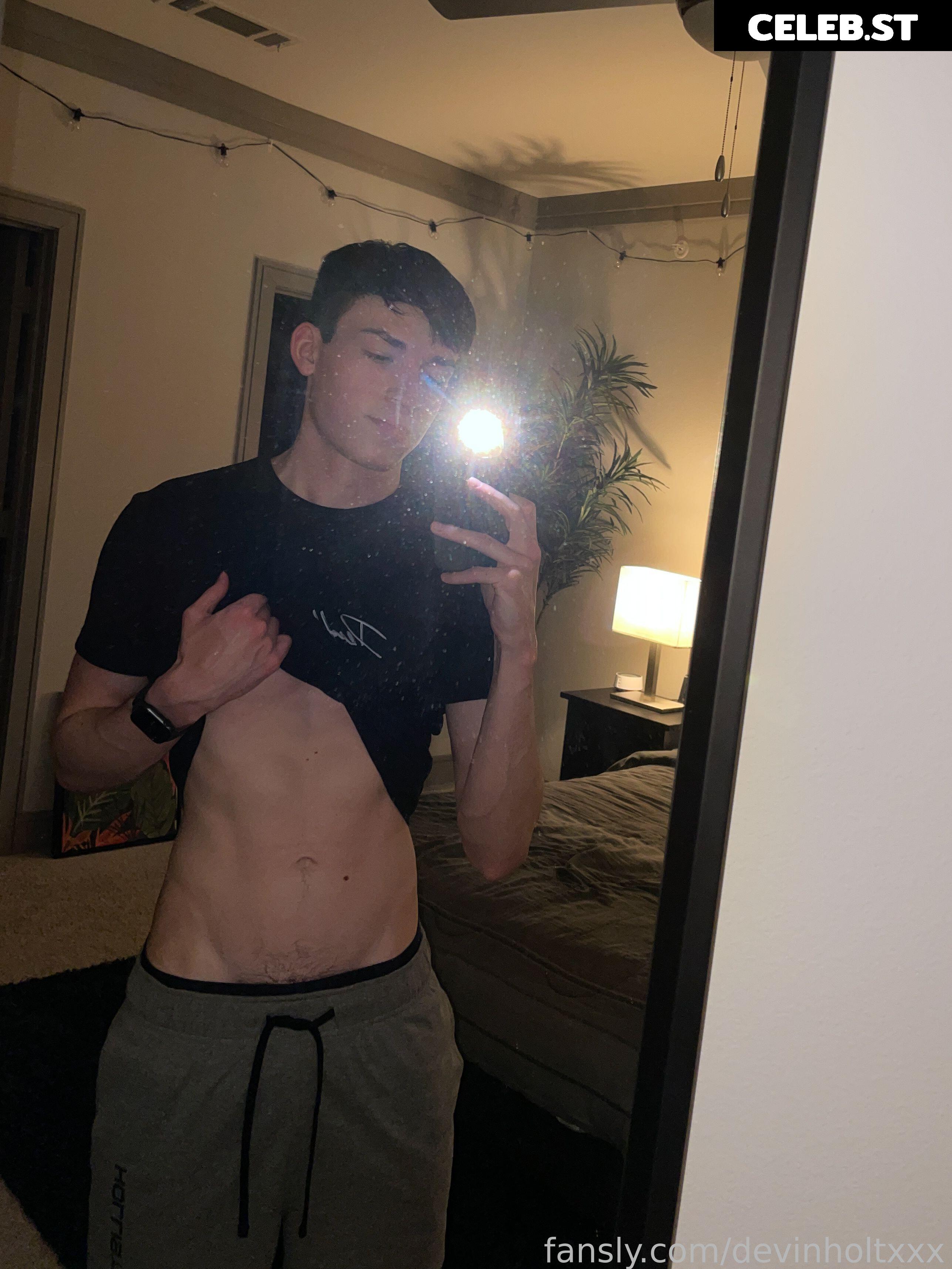 devinholtxxx Image 16597033