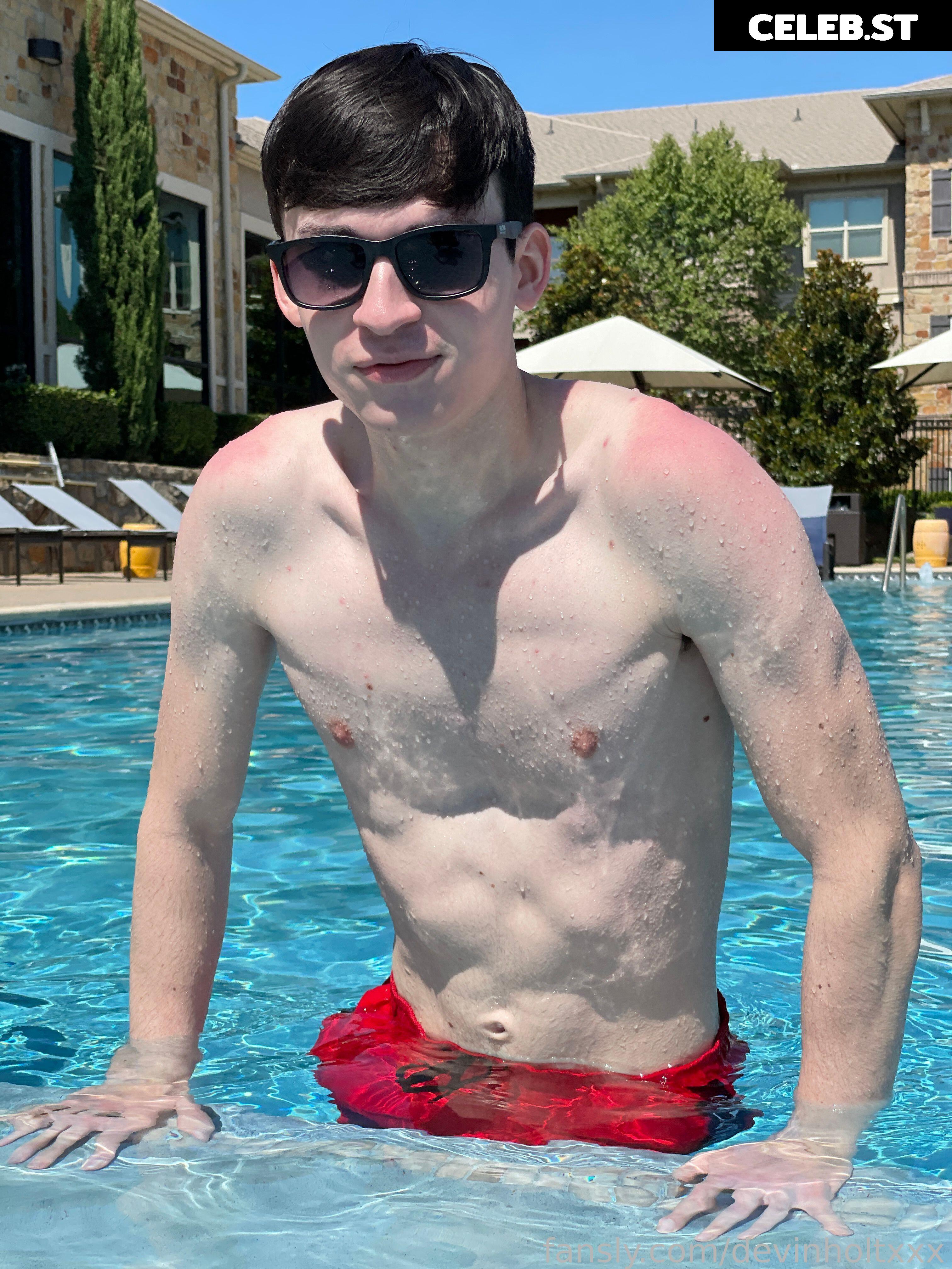 devinholtxxx Image 16597072