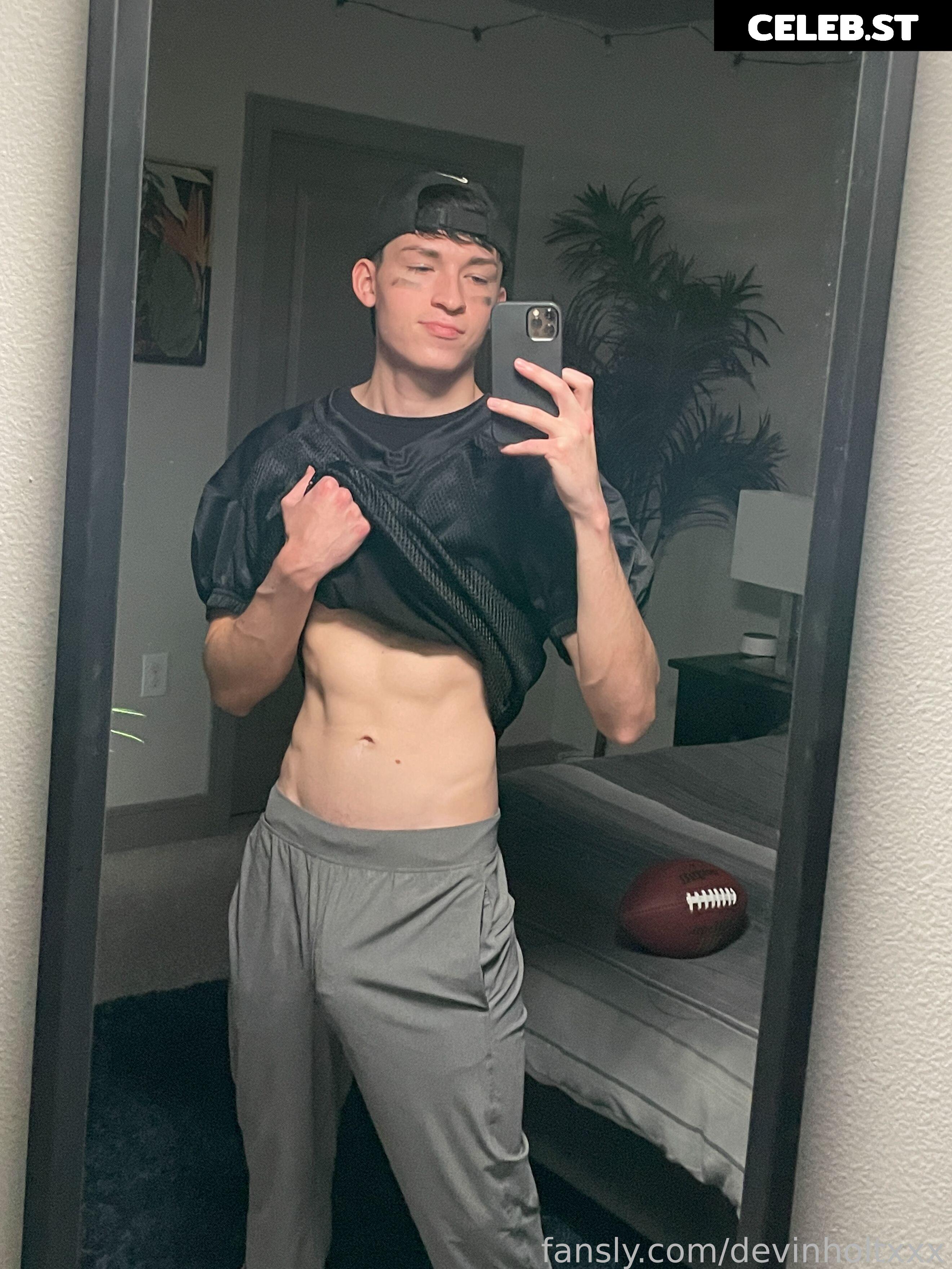 devinholtxxx Image 16596175