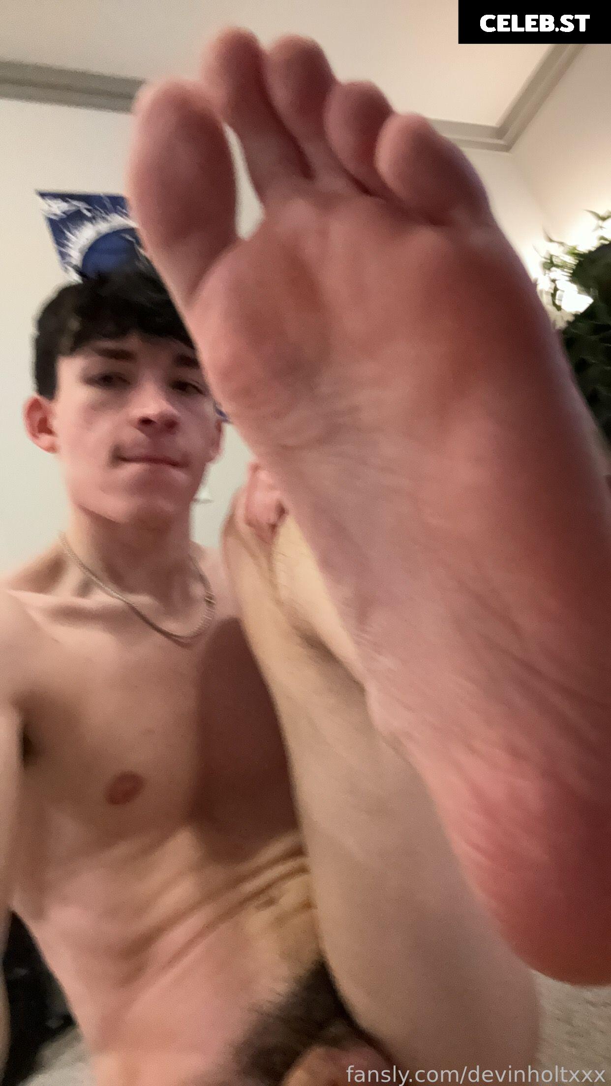 devinholtxxx Image 16593223