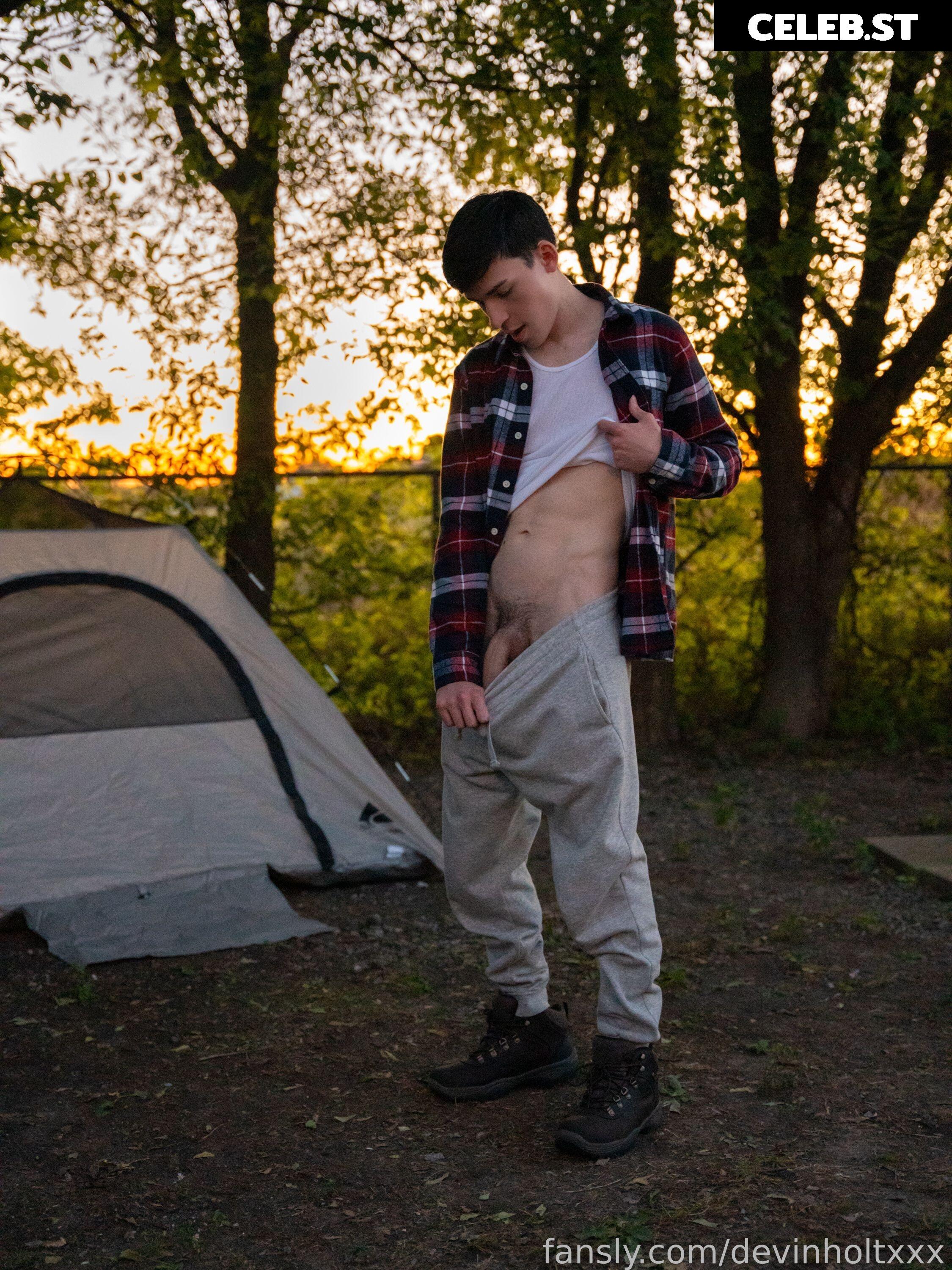 devinholtxxx Image 16592882