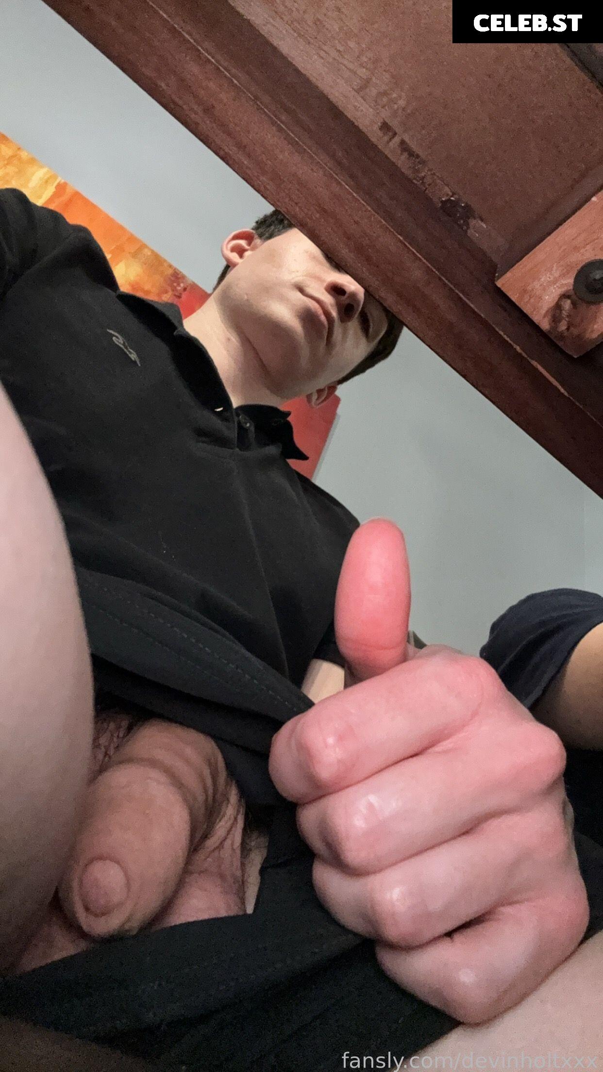devinholtxxx Image 16592837