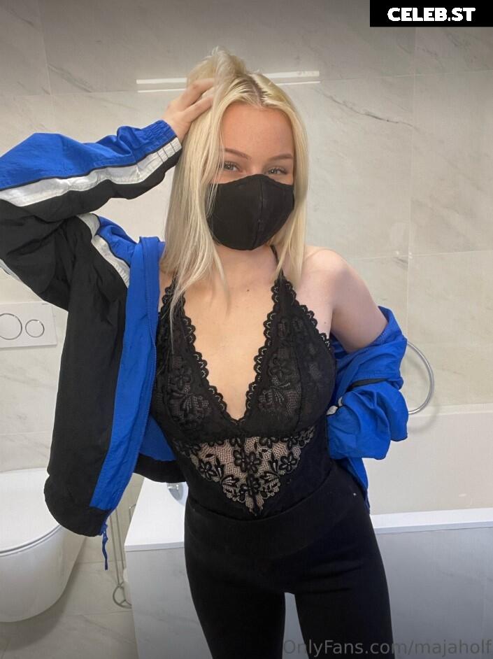 Maja Holf Image 1658661