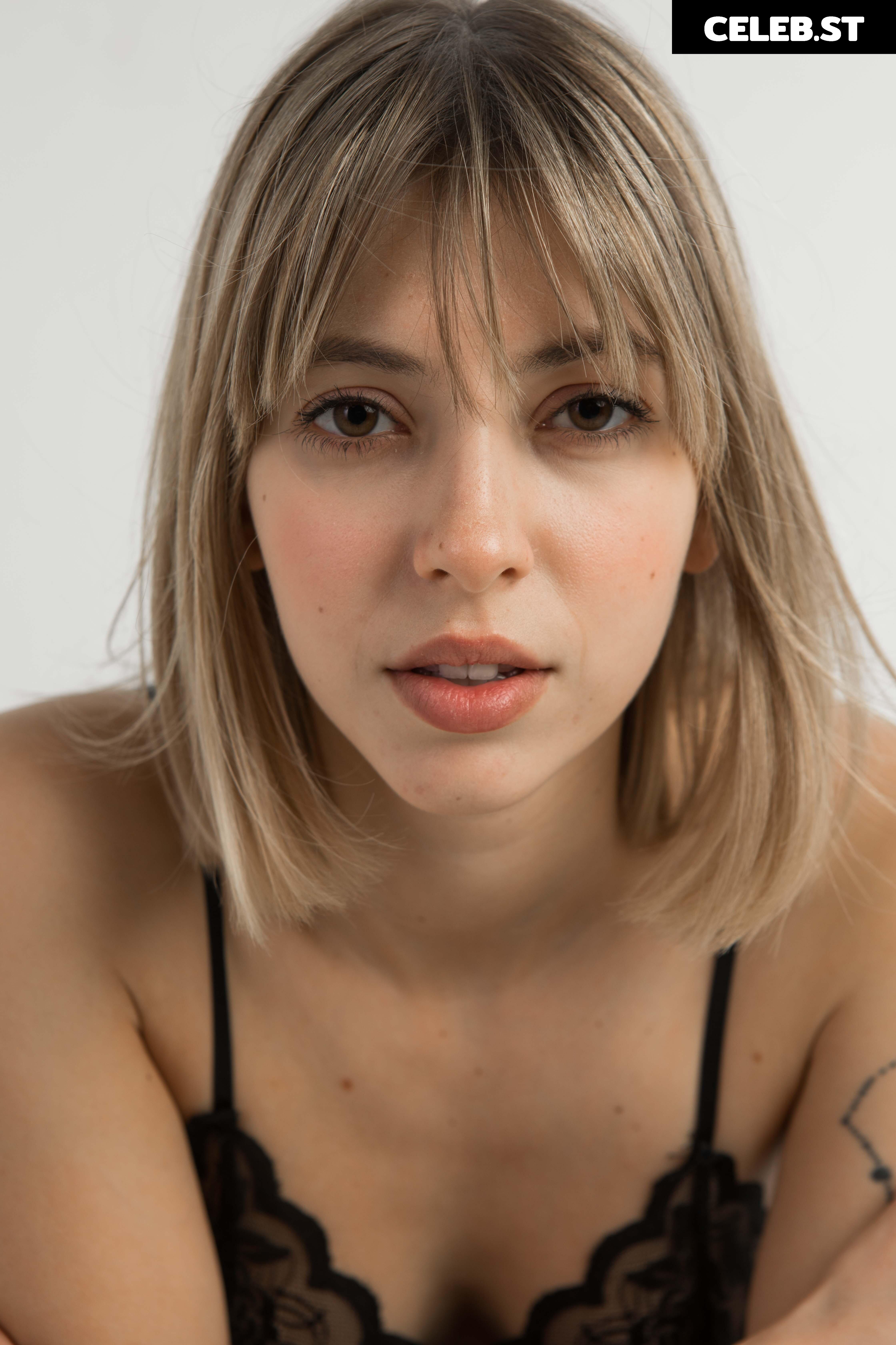 Avery Image 1635379