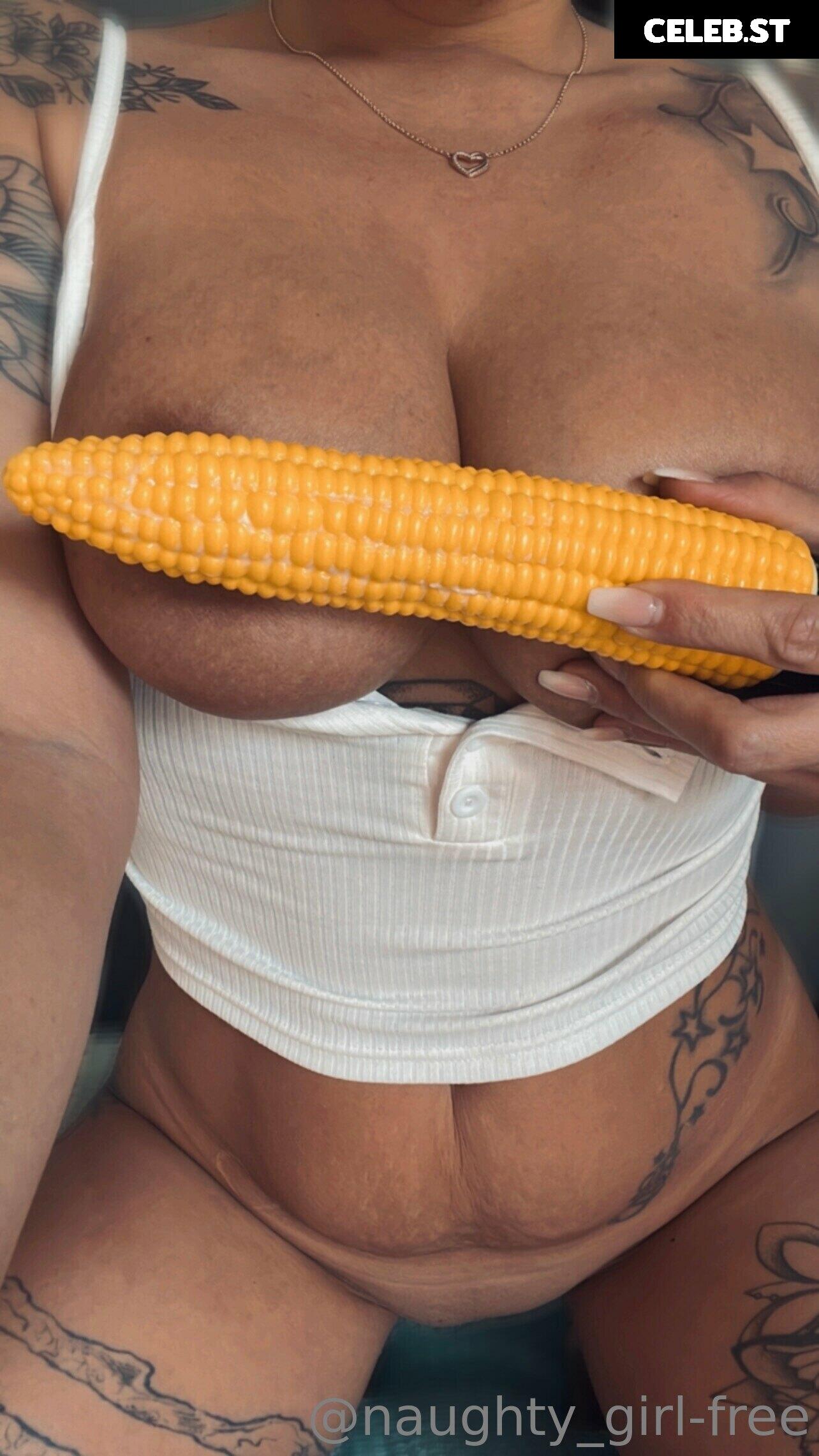 Nadine.inked Image 1634317
