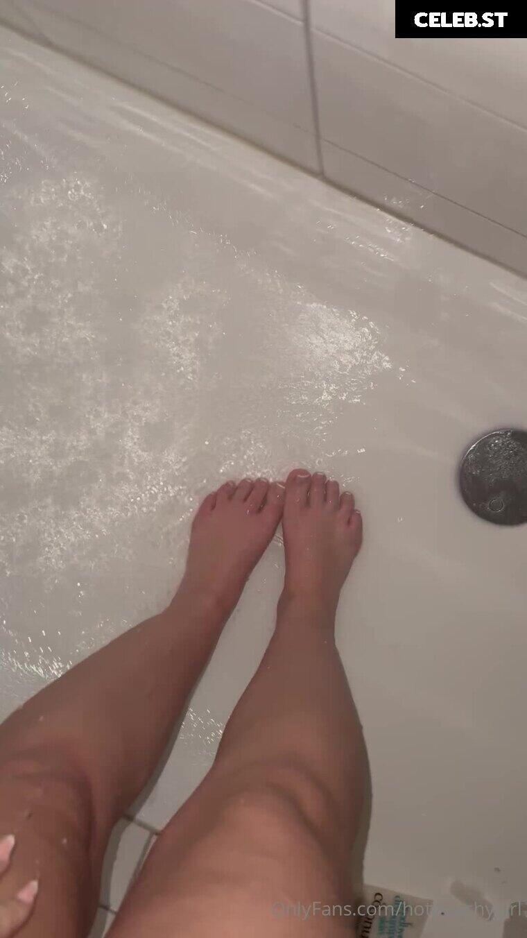 Hotpeachygirl Image 1632272
