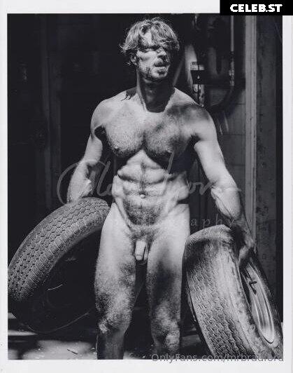 mrbradford Image 16254552