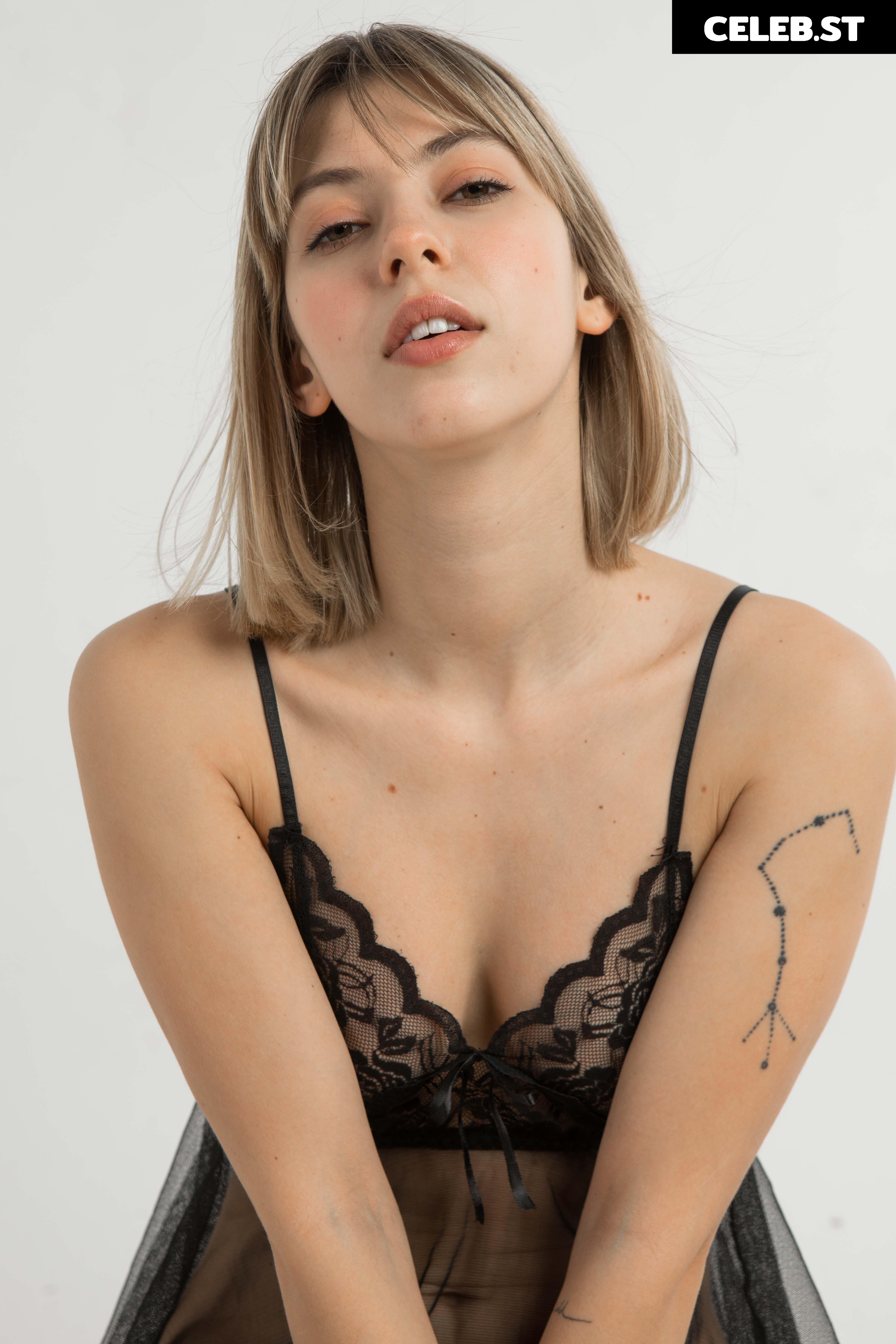 Avery Image 1629125