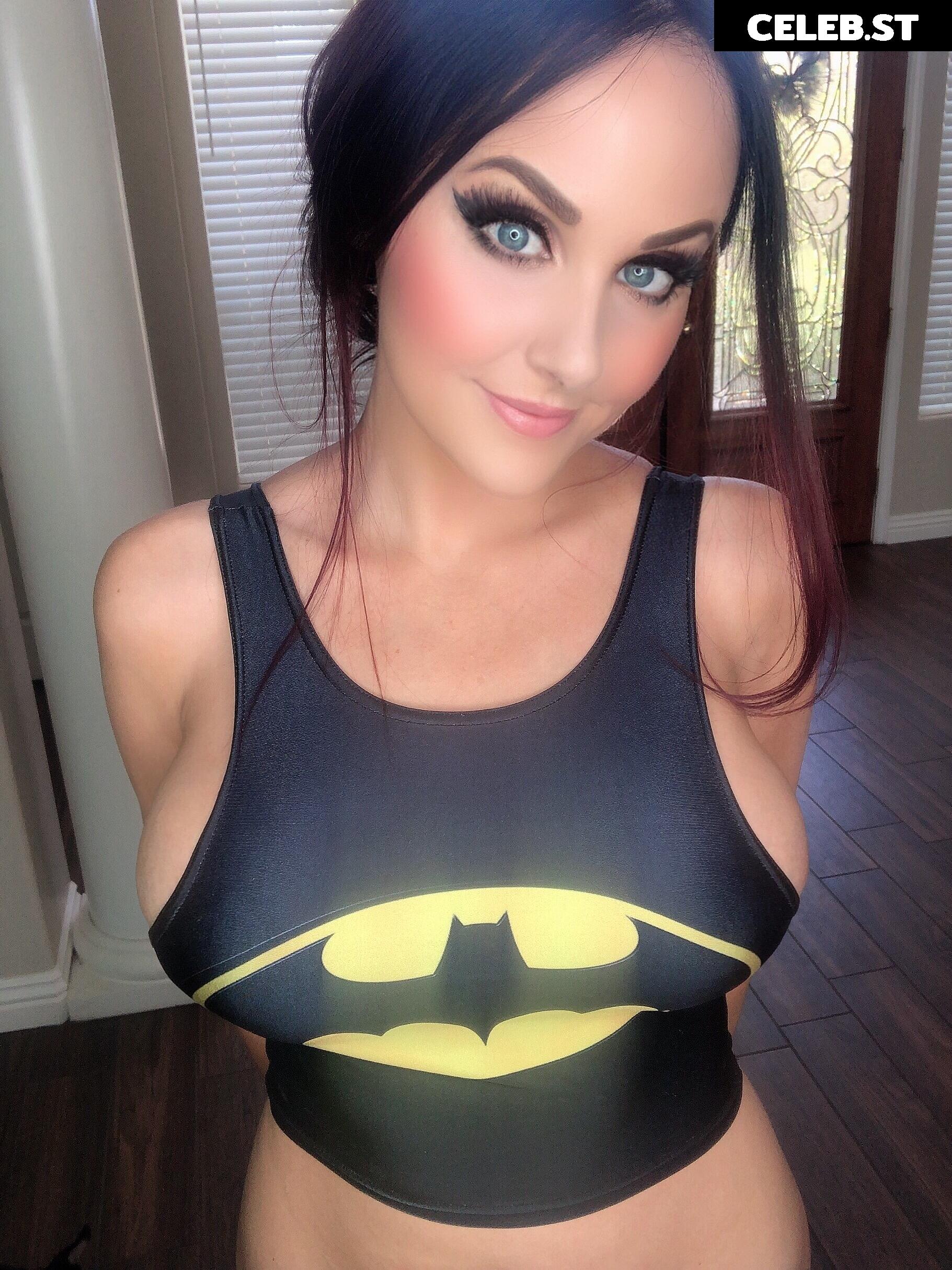Angie Griffin Image 1613773
