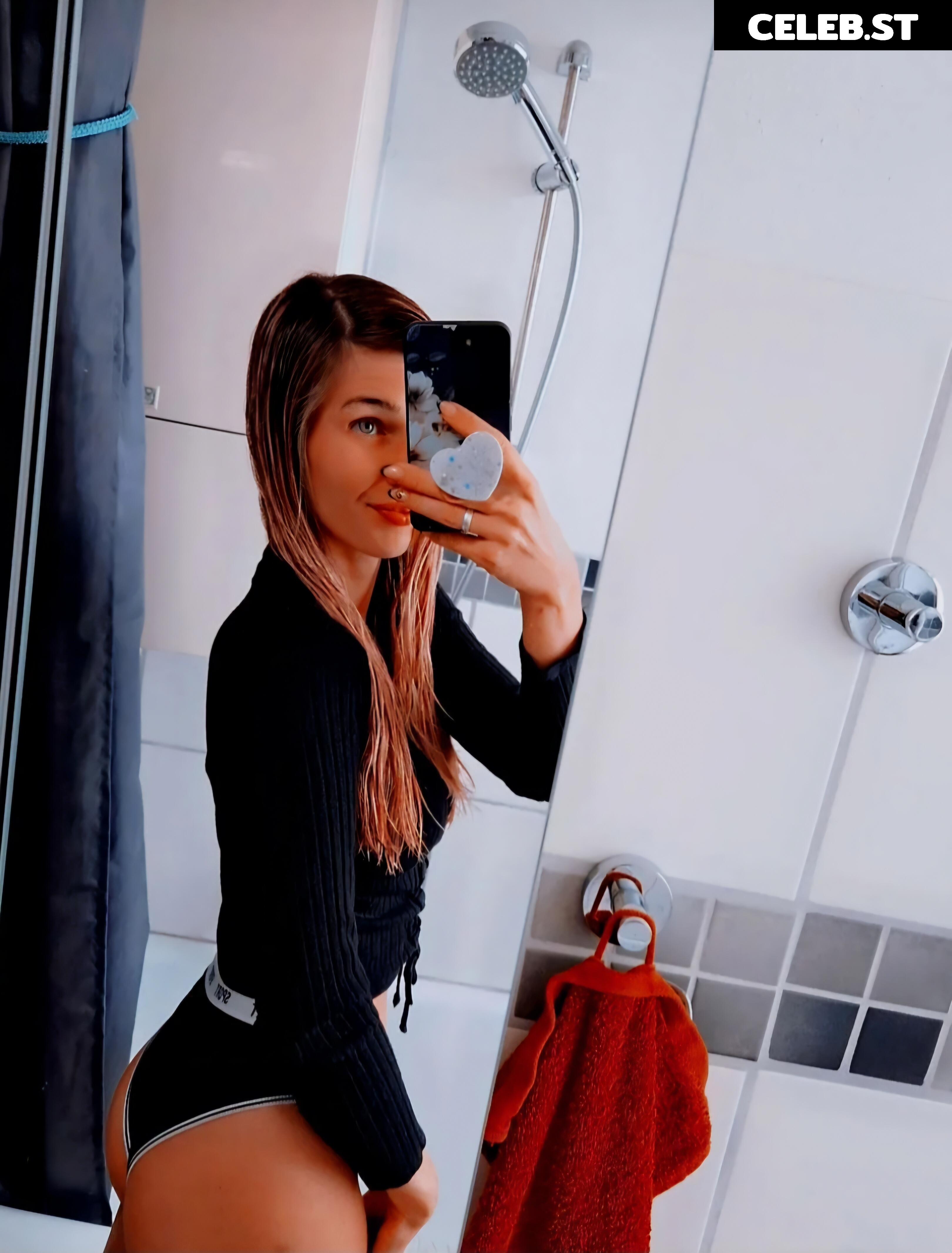 Its_sunny93 Image 1613262
