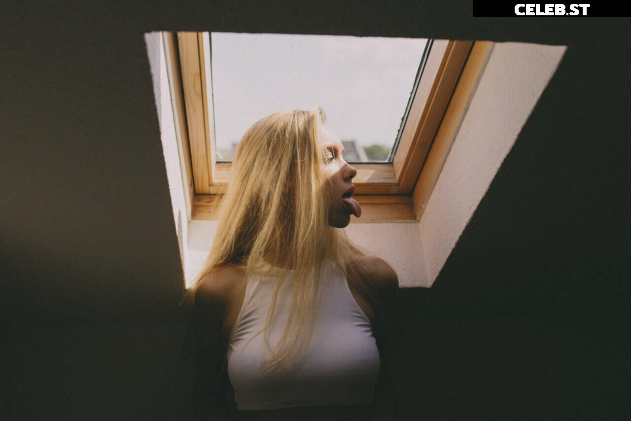 Melinda London Image 1619802