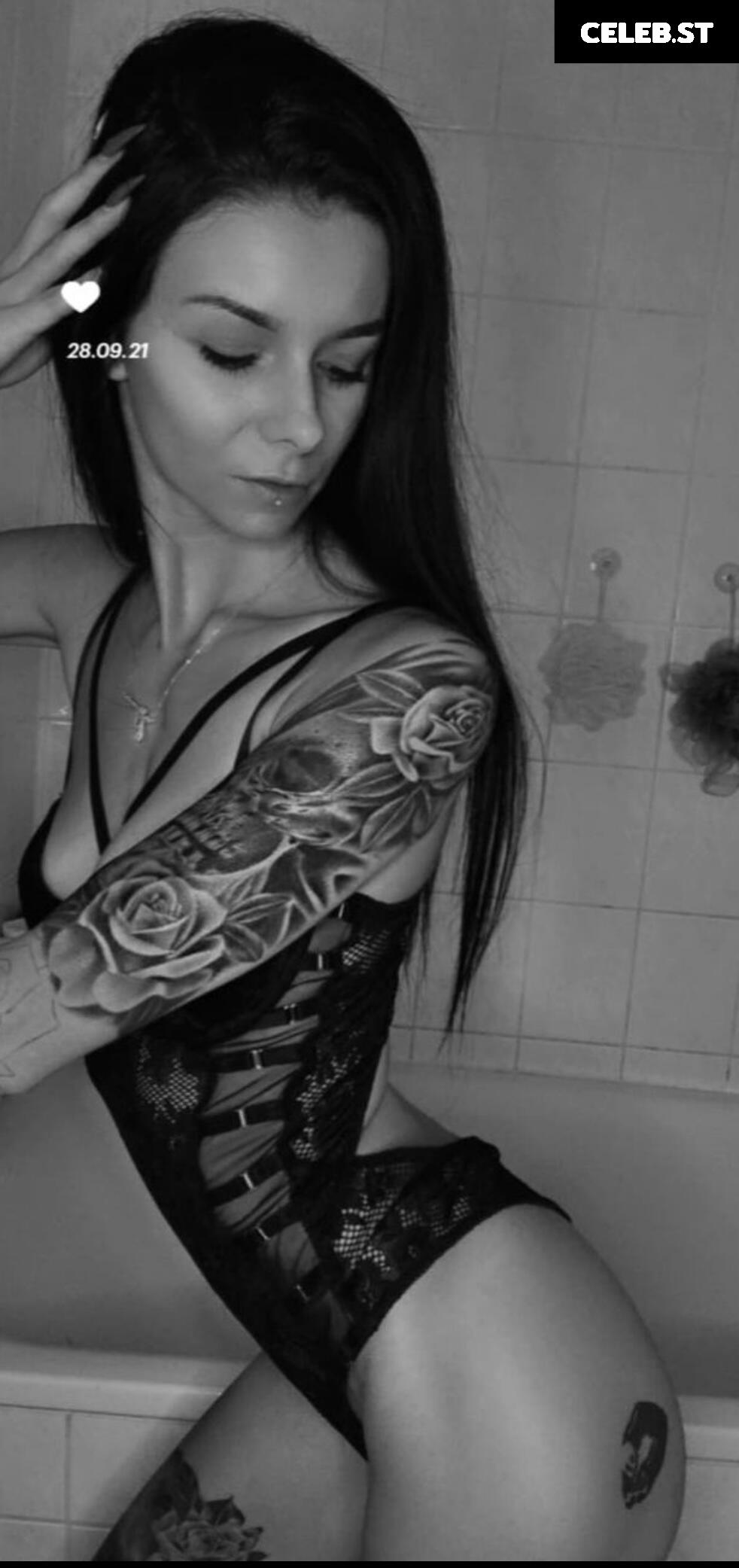 Sophie208_666 Image 1619611