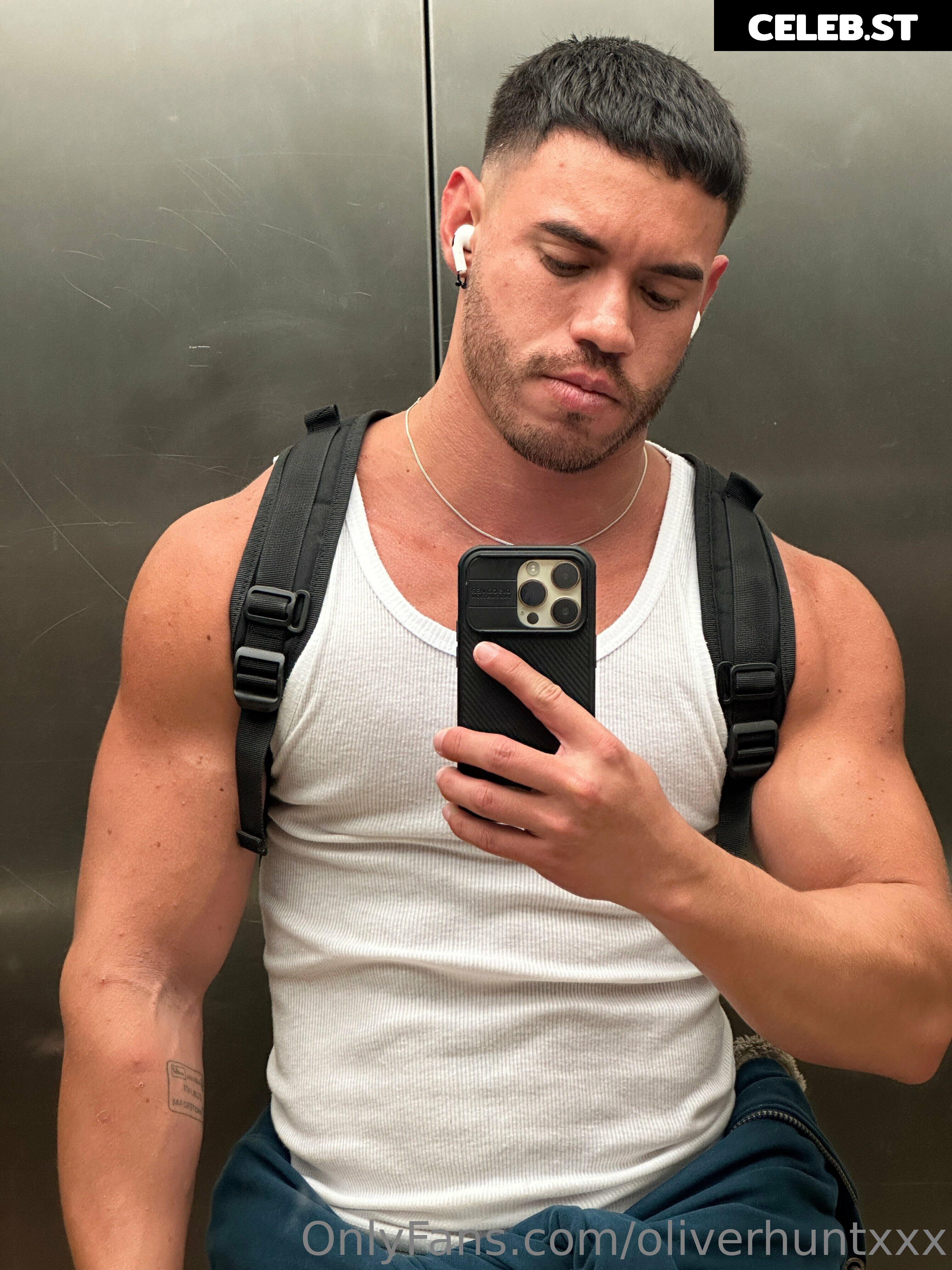 oliverhuntxxx Image 17965790