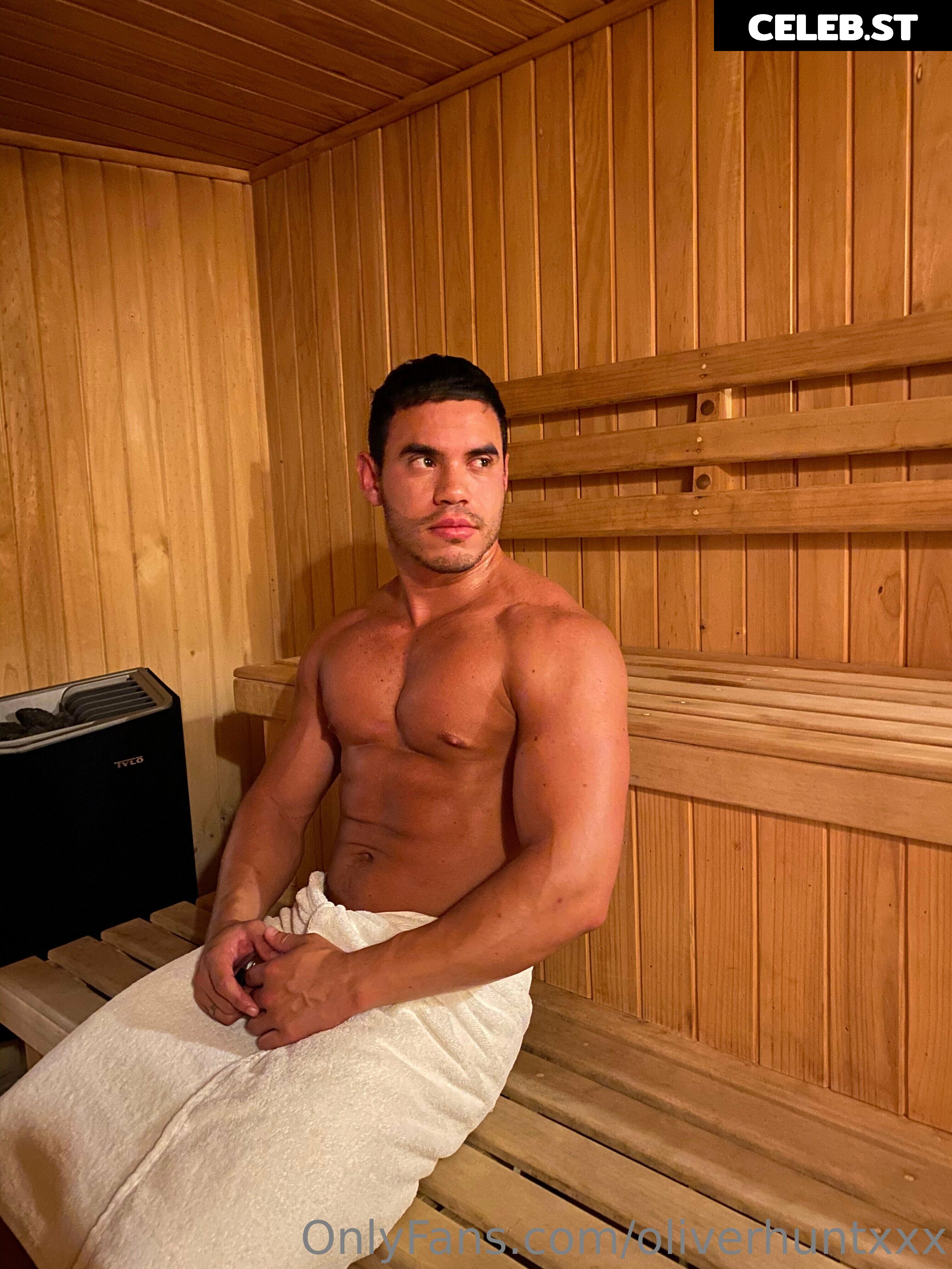 oliverhuntxxx Image 17965646