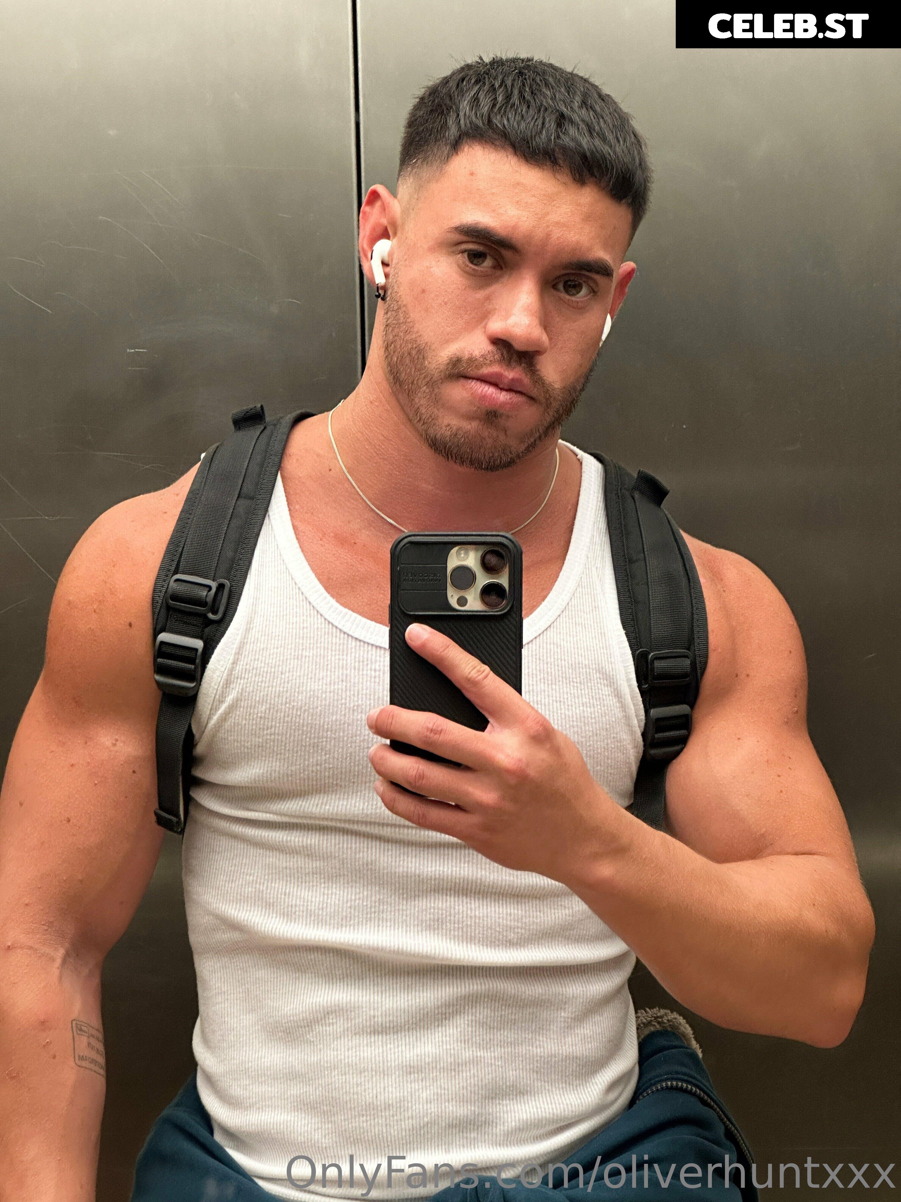 oliverhuntxxx Image 17966020