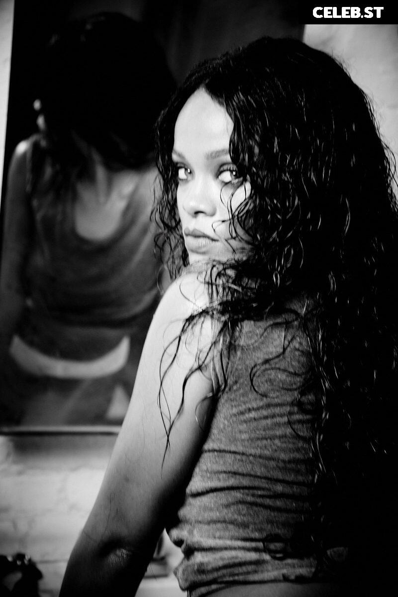 Rihanna Image 1797738