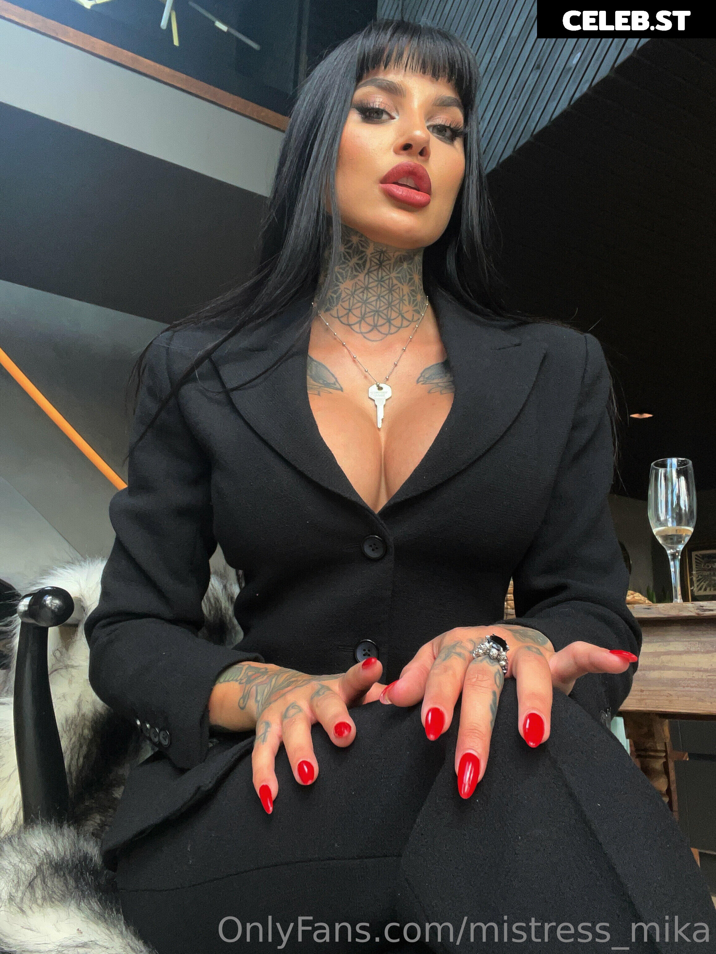 Mistress Mika Katana Image 1791818
