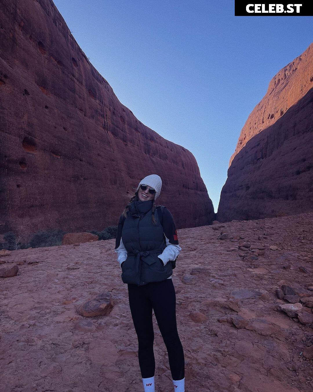 Laura Wontorra Image 1781503