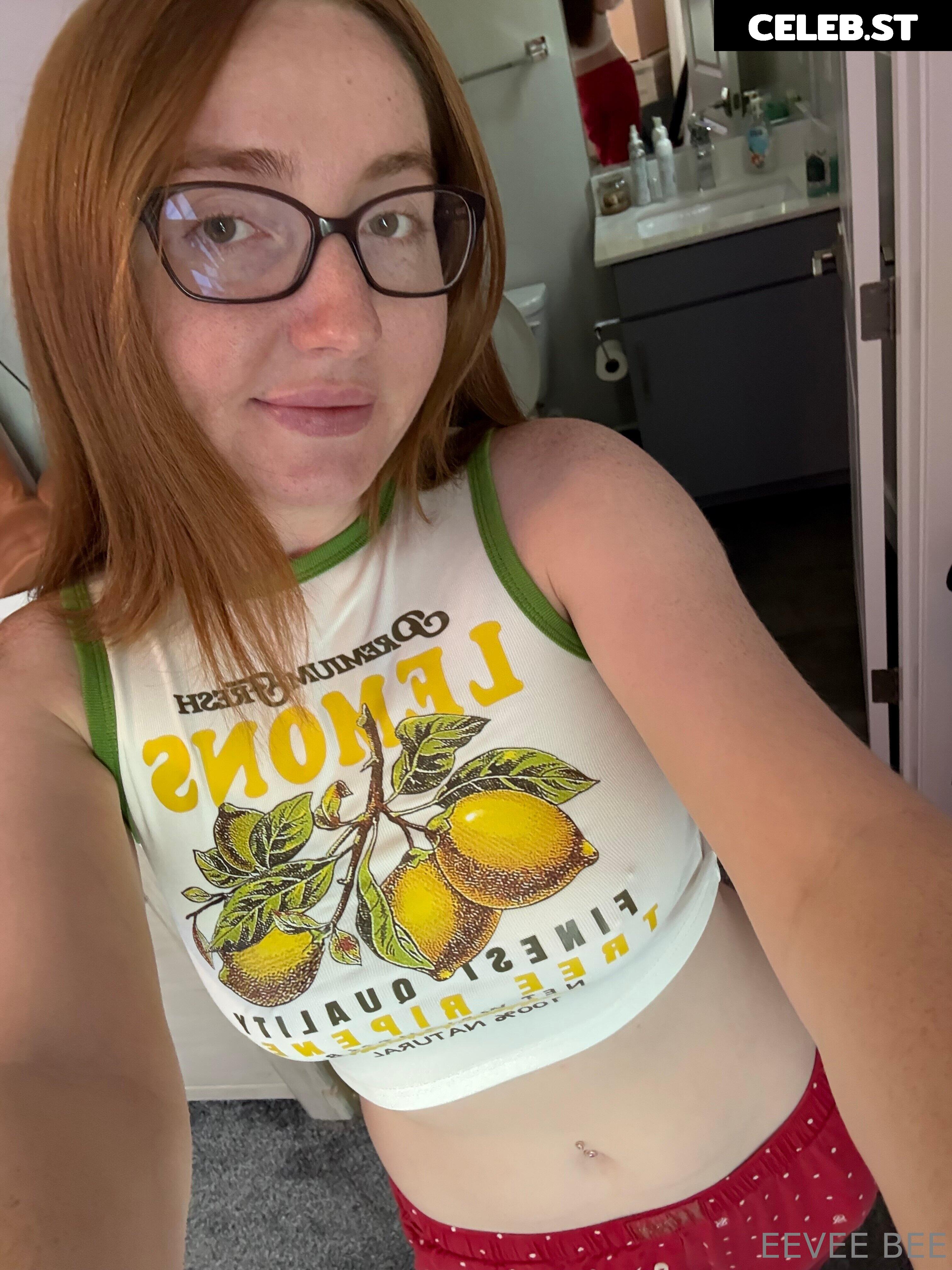 eevee_bee Image 17817196