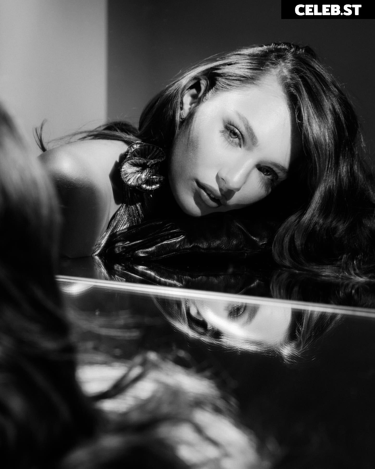 Maddie Ziegler Image 1781094