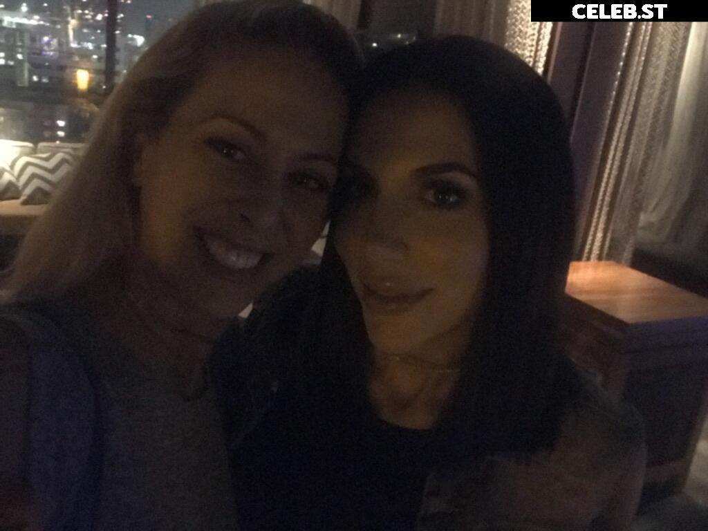 cheriedeville Image 17819820