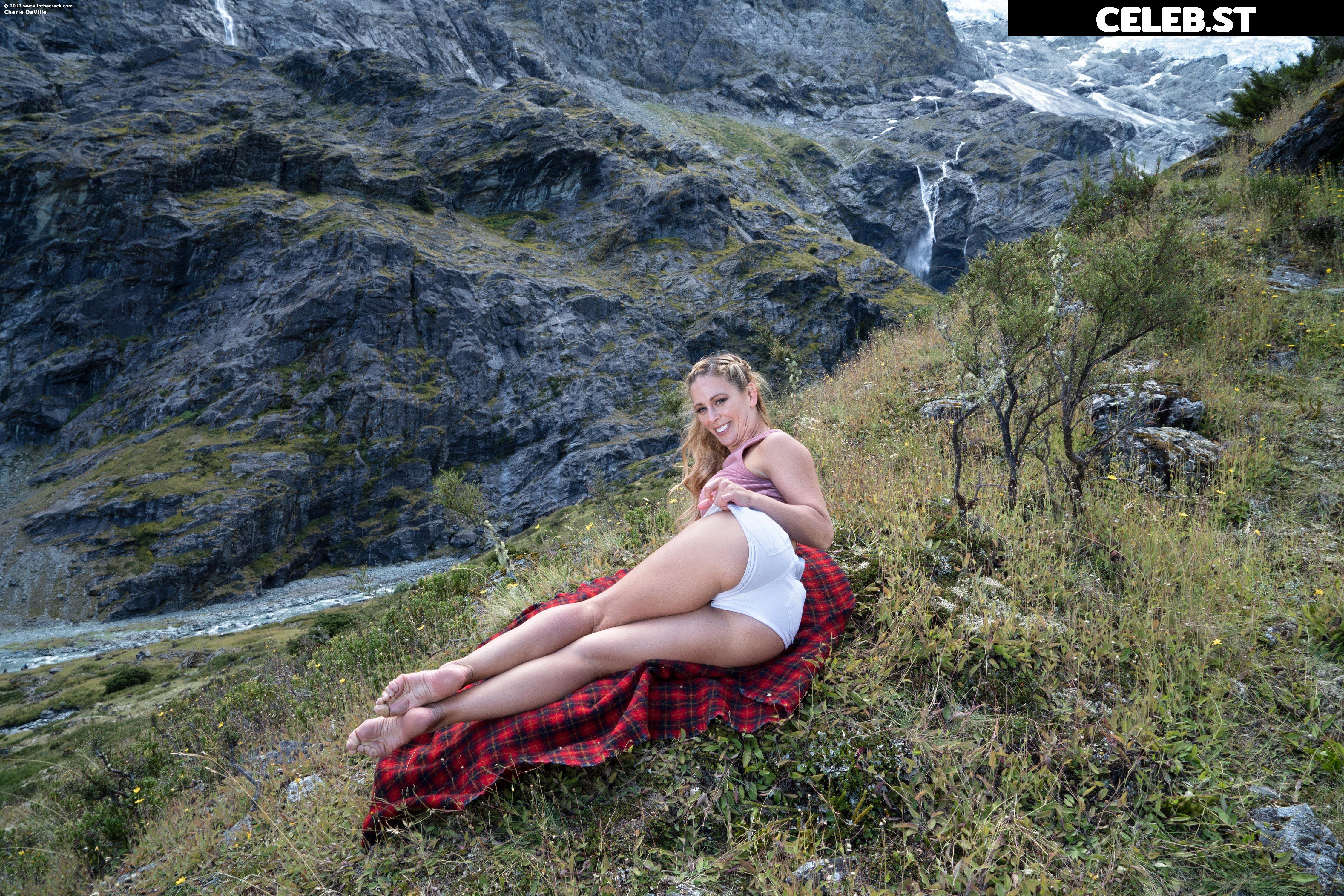 cheriedeville Image 17821962