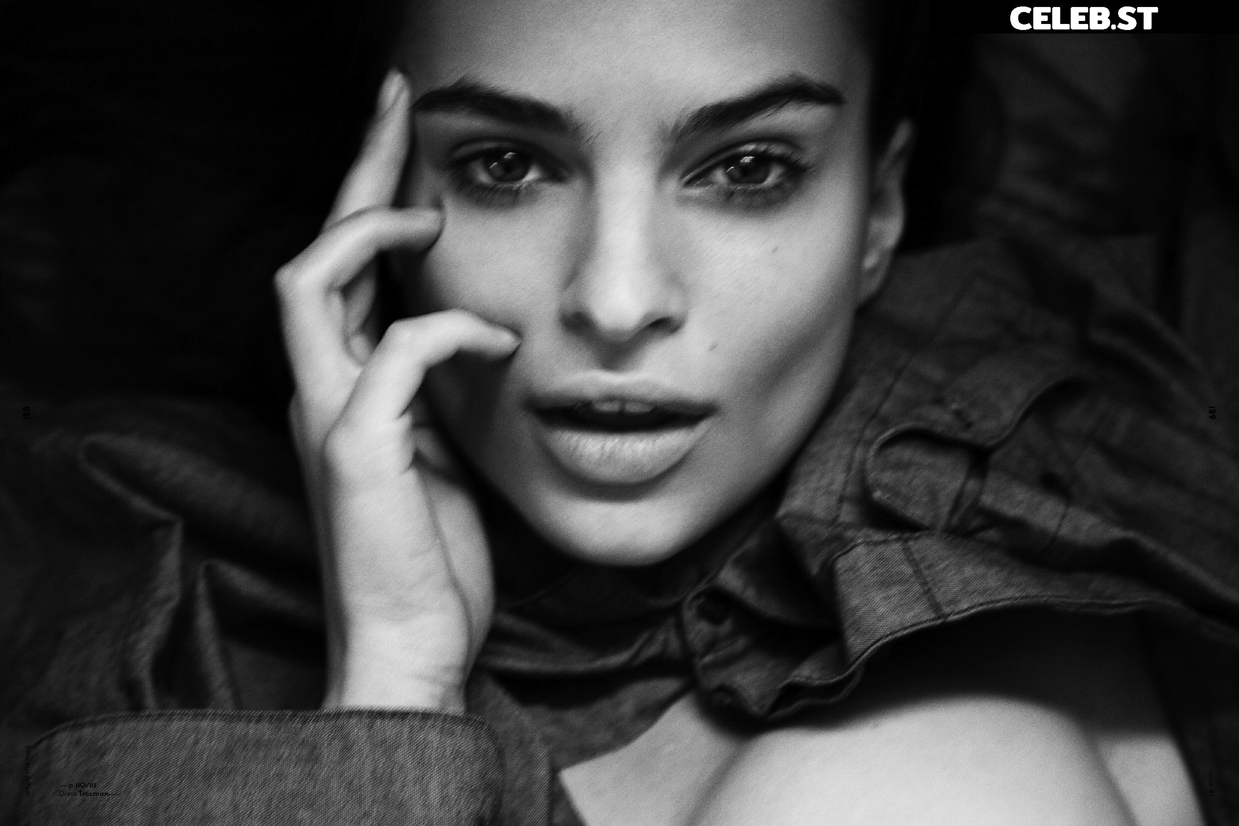 Emily Ratajkowski Image 1782387