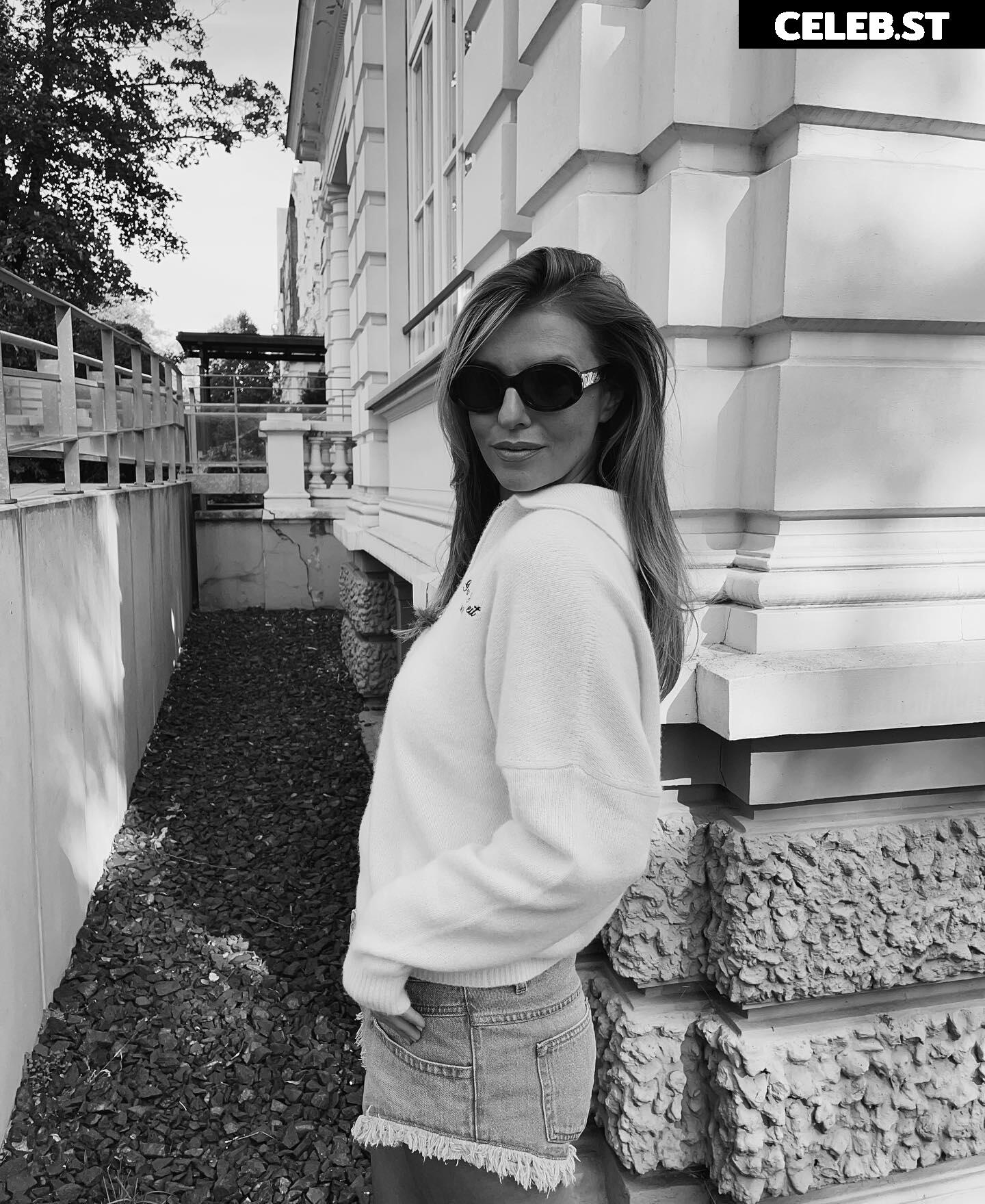 Laura Wontorra Image 1783872