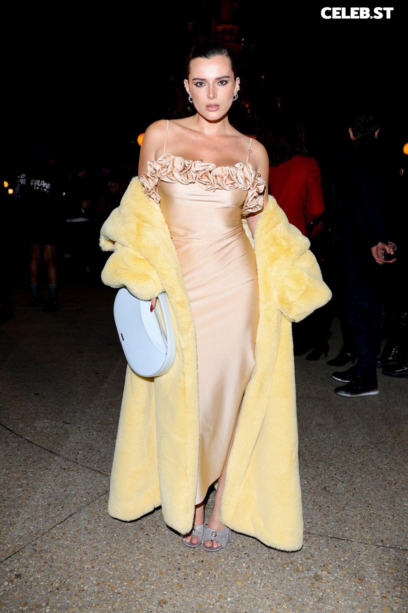 Bella Thorne Image 1789976