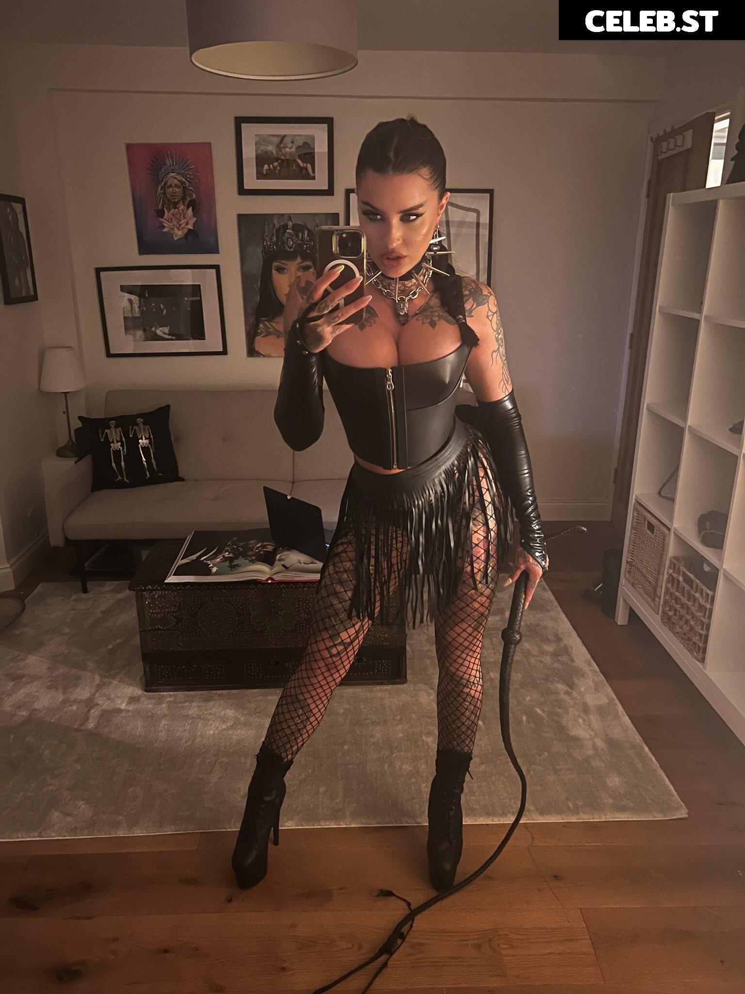 Mistress Mika Katana Image 1777718