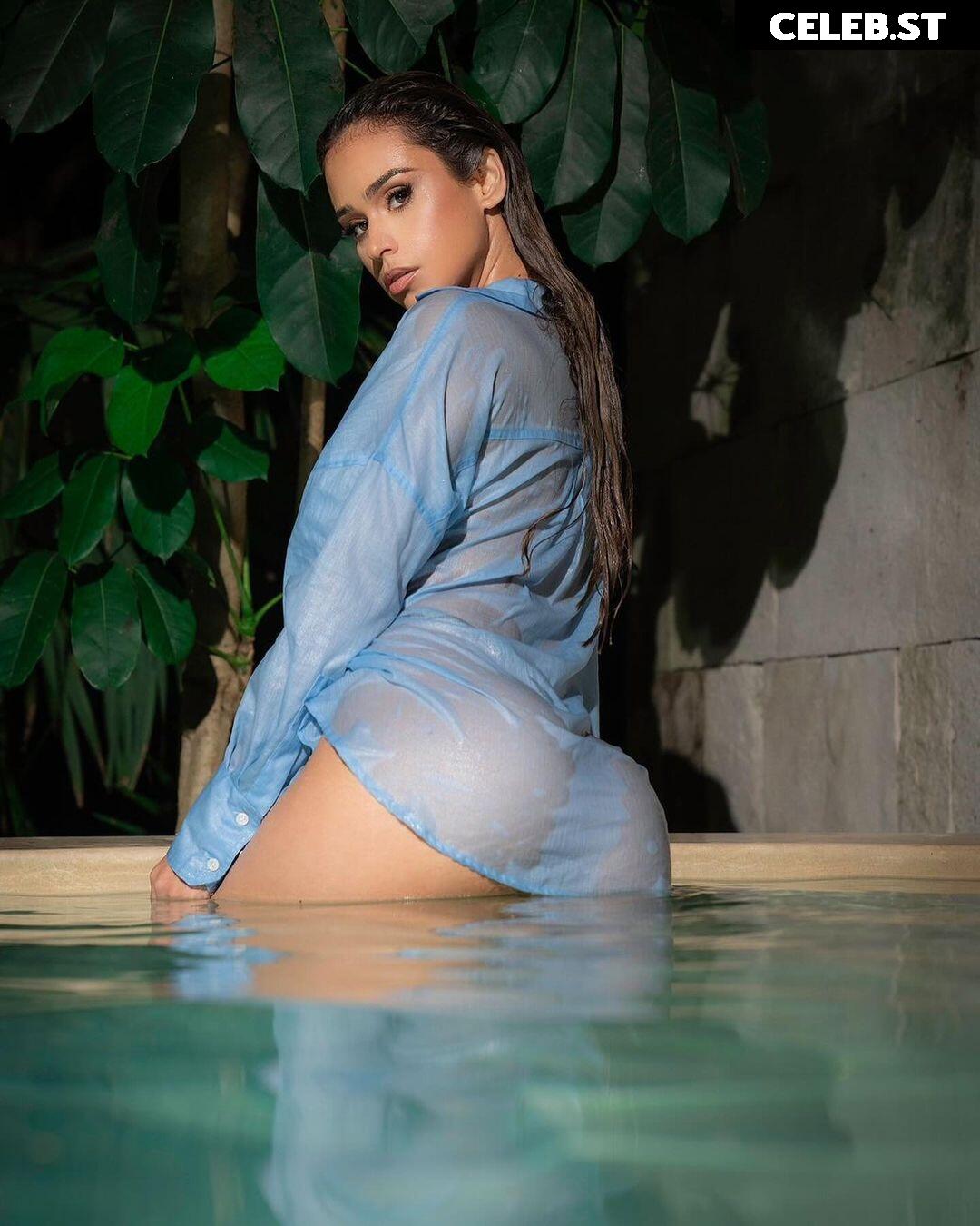 Yanet Garcia Image 1774708