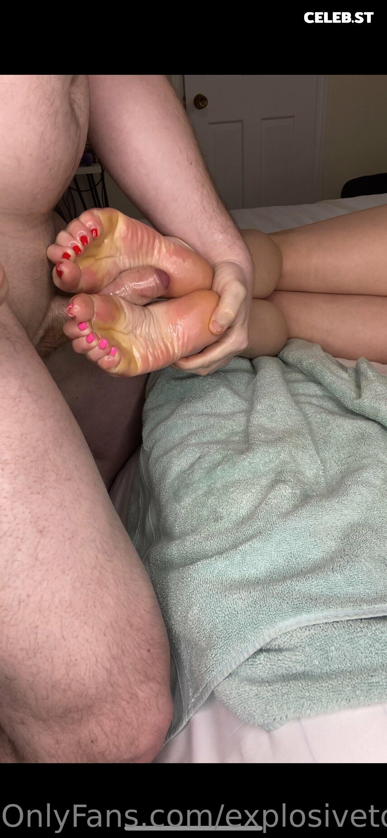 explosivetoess Image 17711905