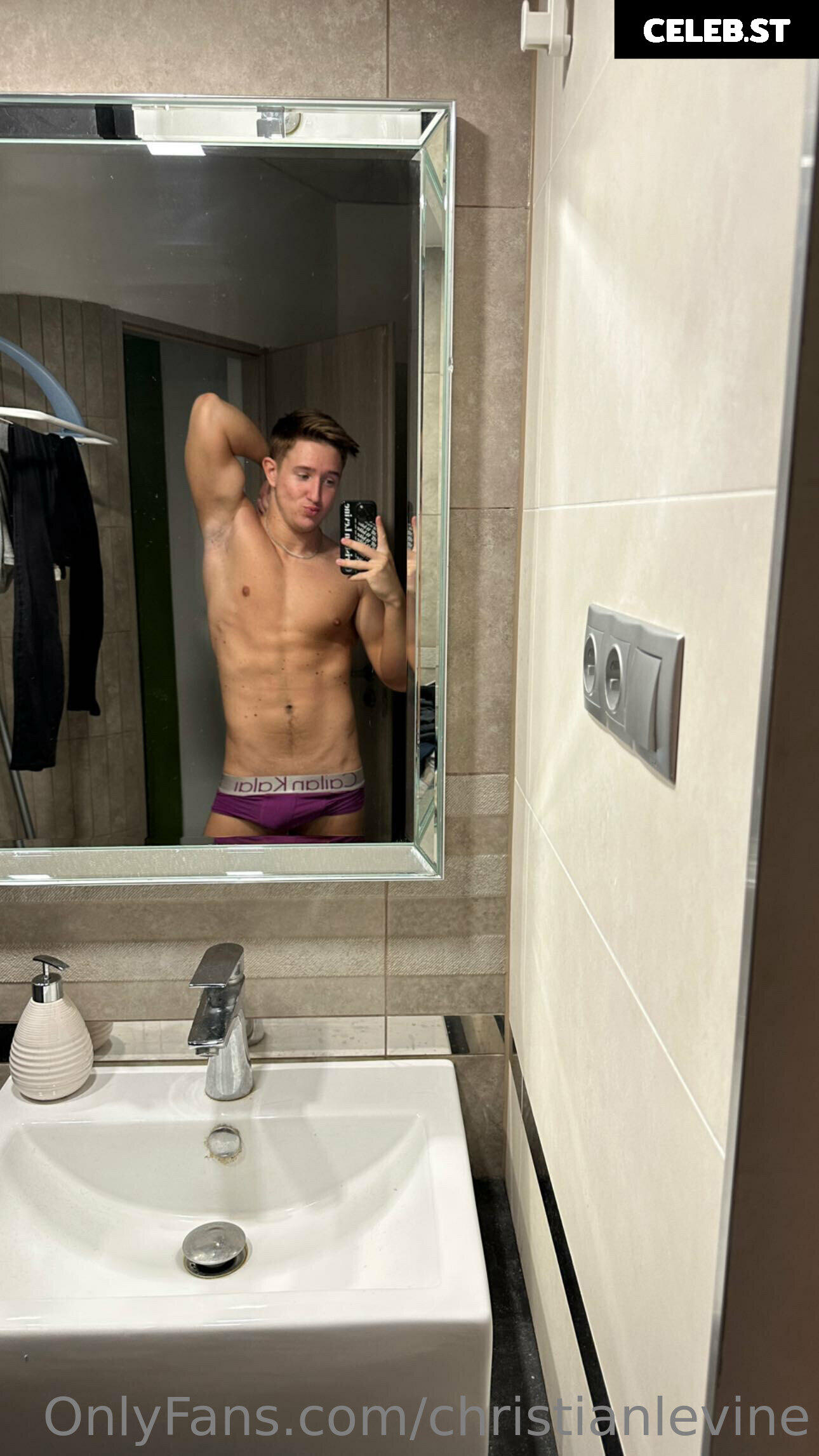 christianlevine Image 17728291