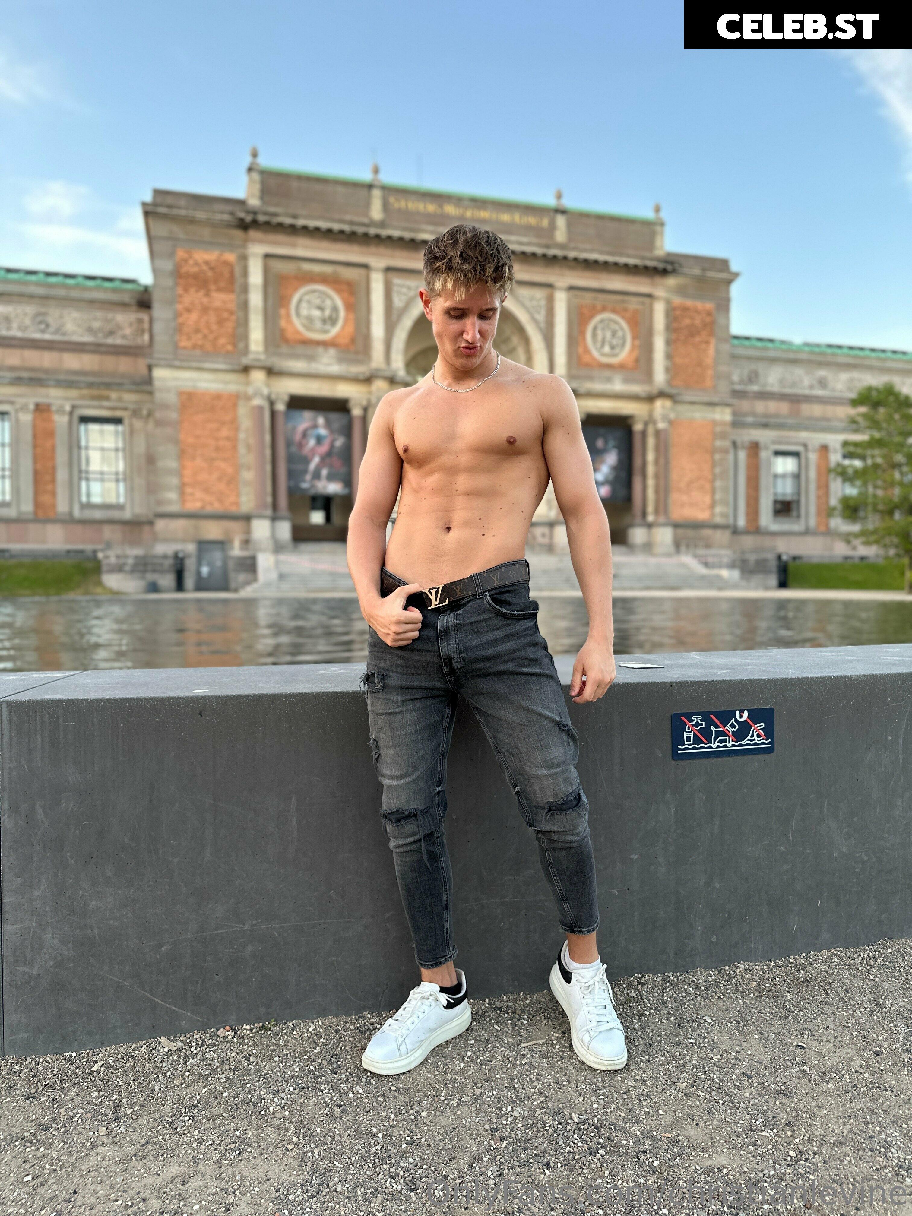 christianlevine Image 17727027
