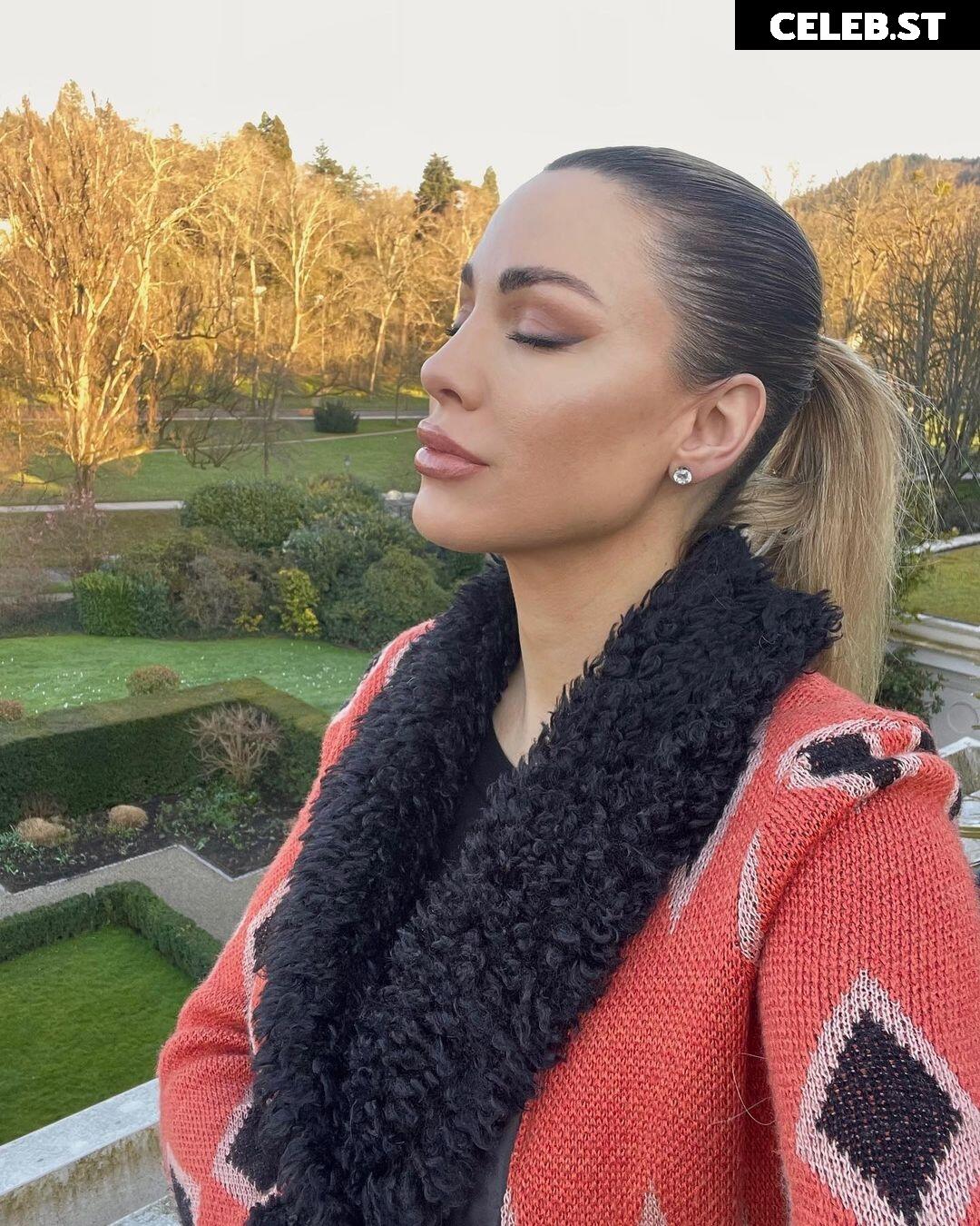 Jordan Carver Image 1772136