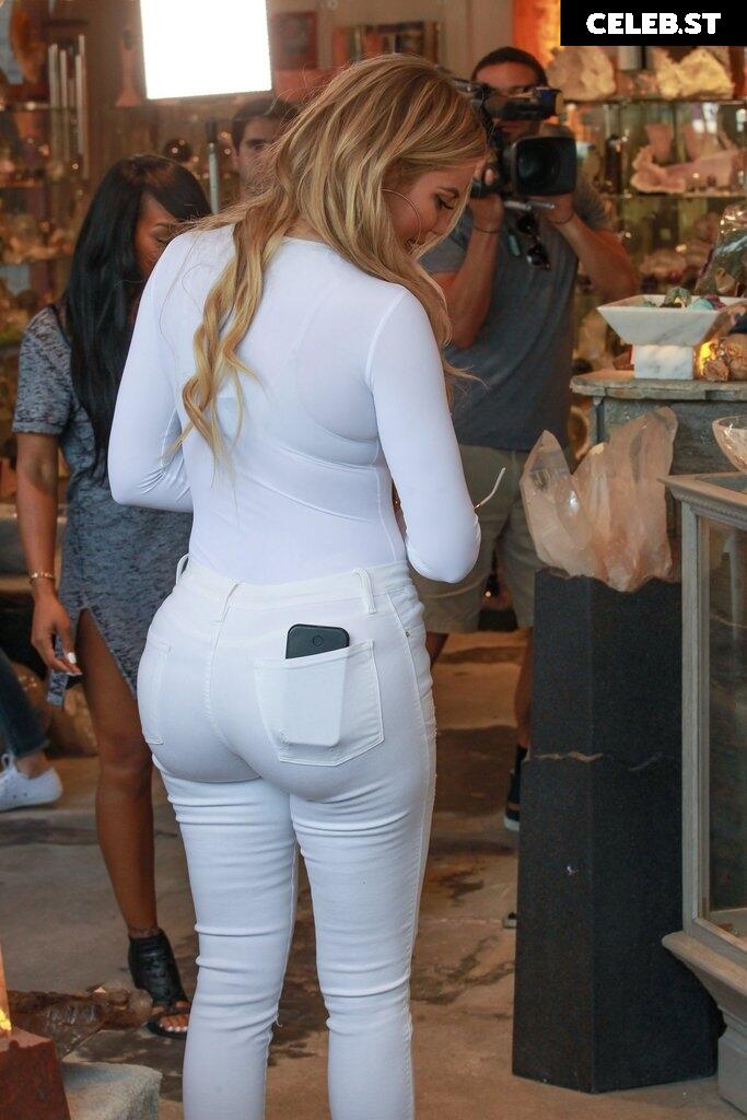 Khloé Kardashian Image 1772395