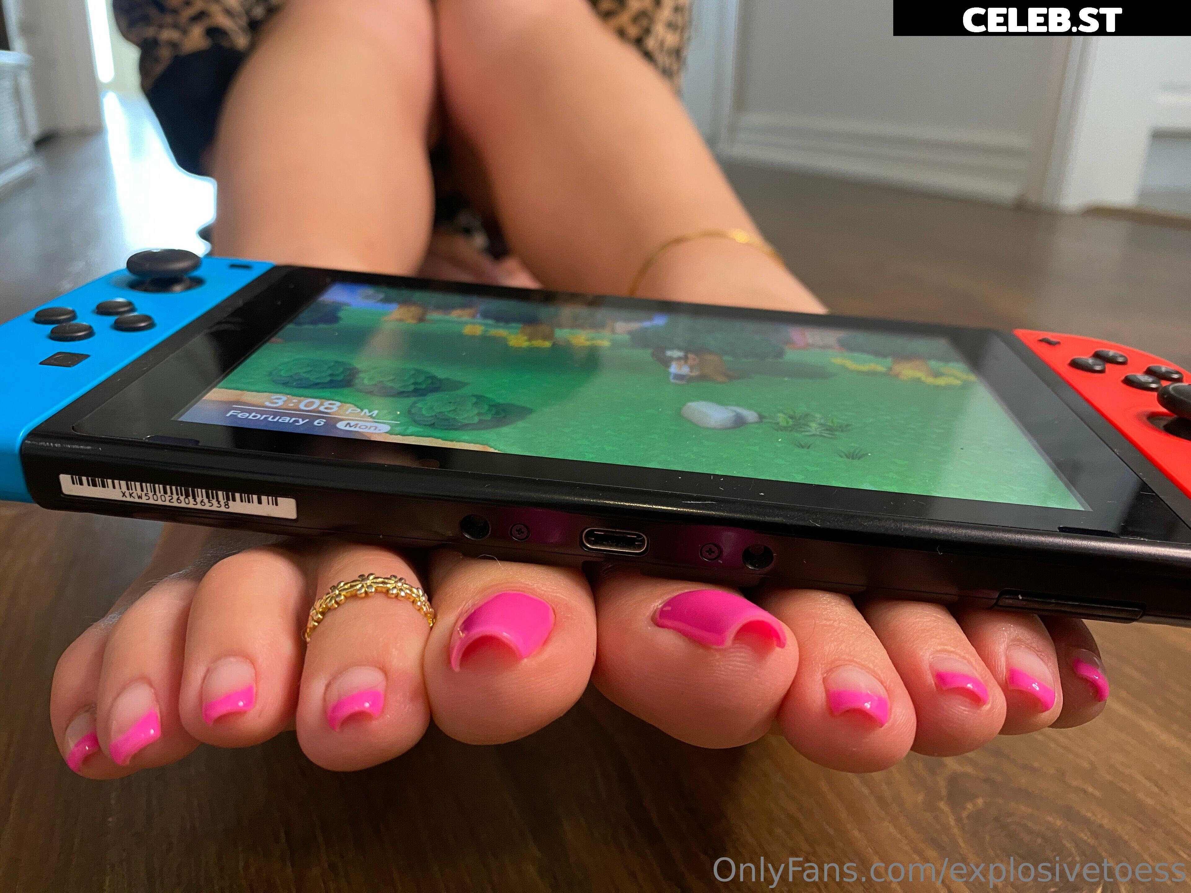 explosivetoess Image 17702037