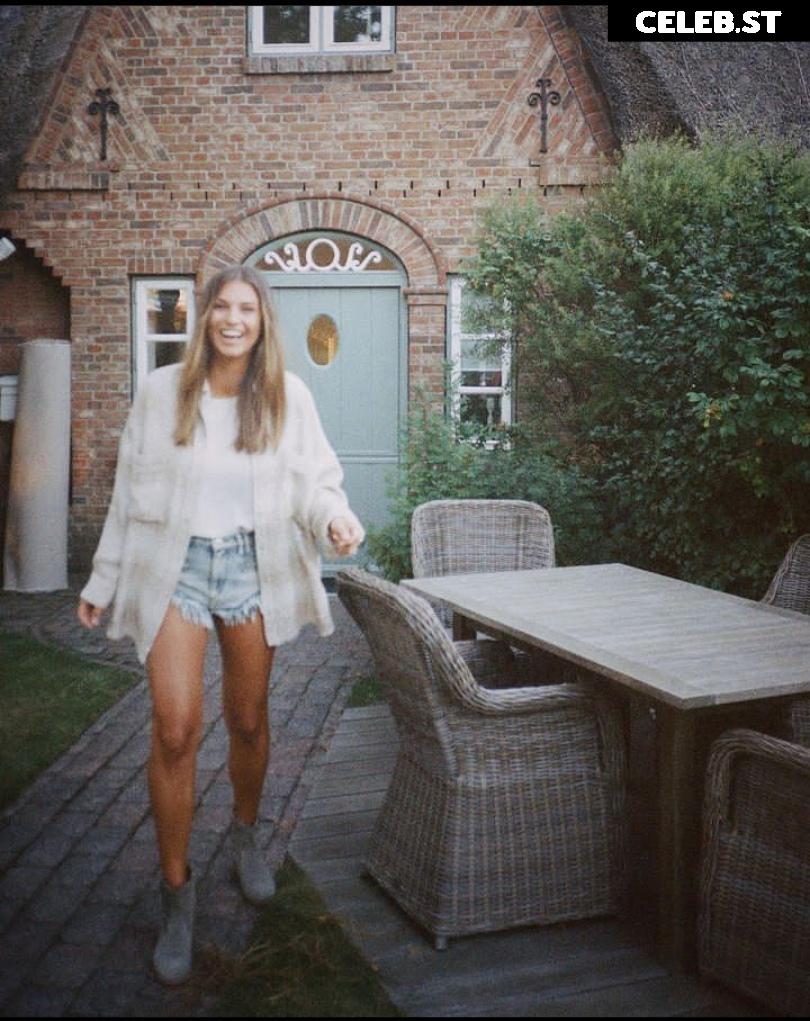 Laura Wontorra Image 1779346