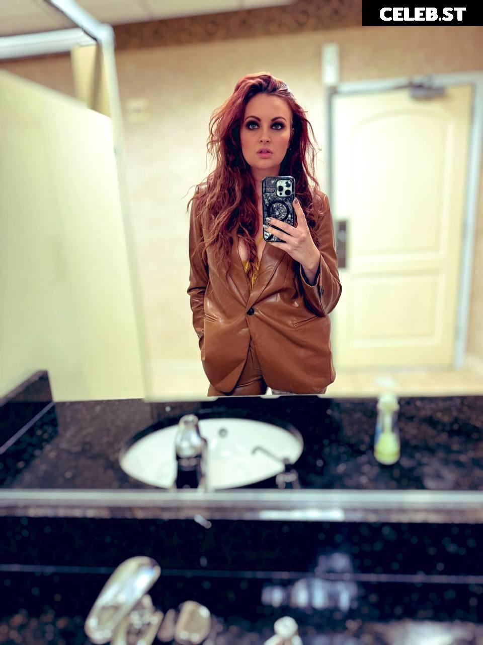 Maria Kanellis Image 1779973