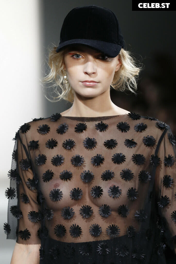 Jolina Fust Image 1761716