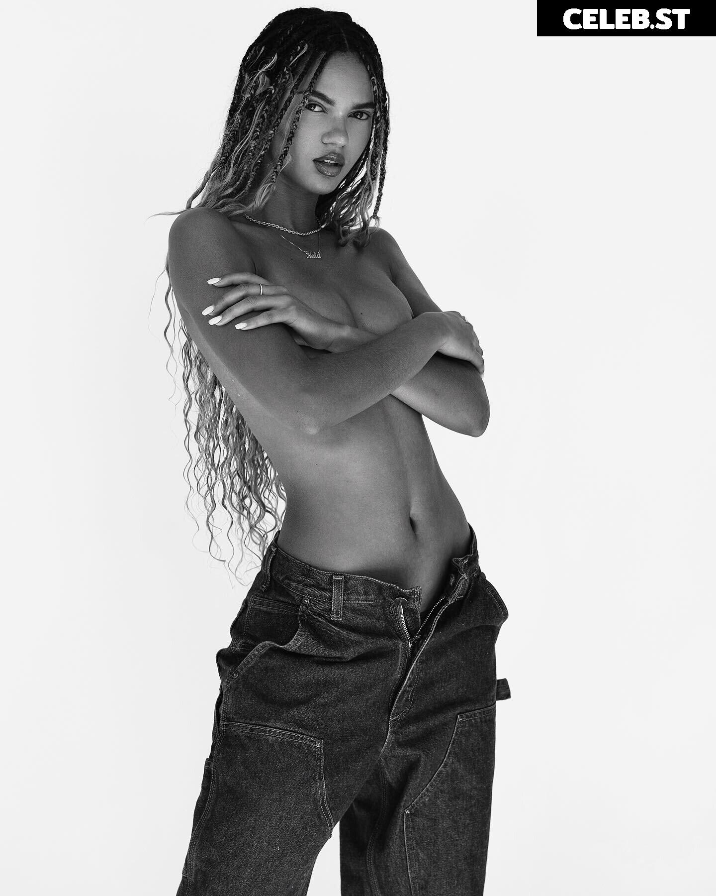 Juliana Nalu Image 1761734